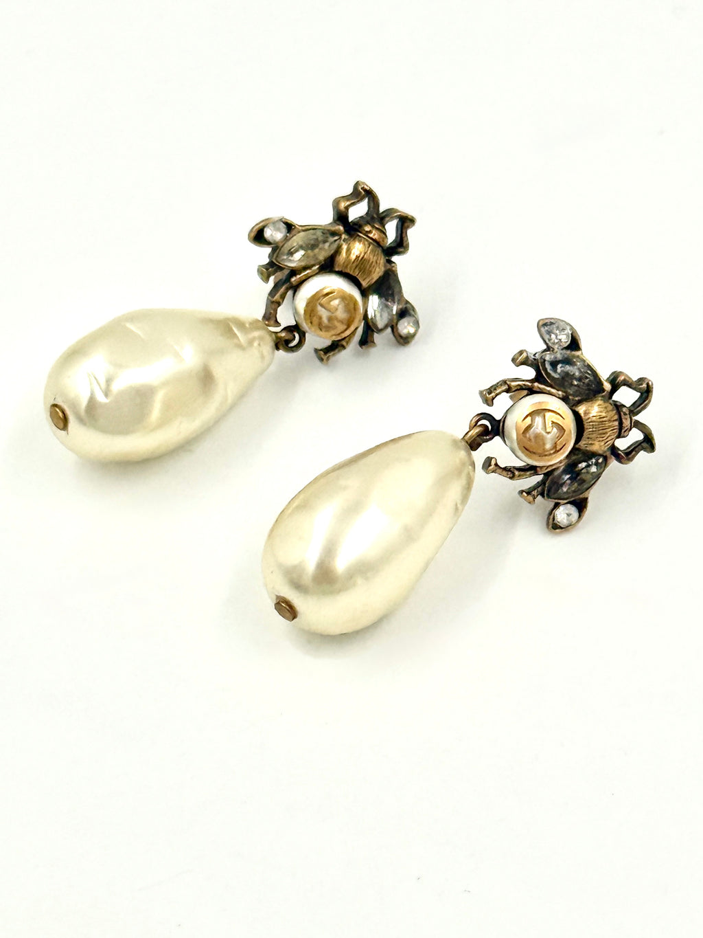 Pre-Owned Gucci Bee and Faux Pearl Drops Pierced Earrings - Authenticated
