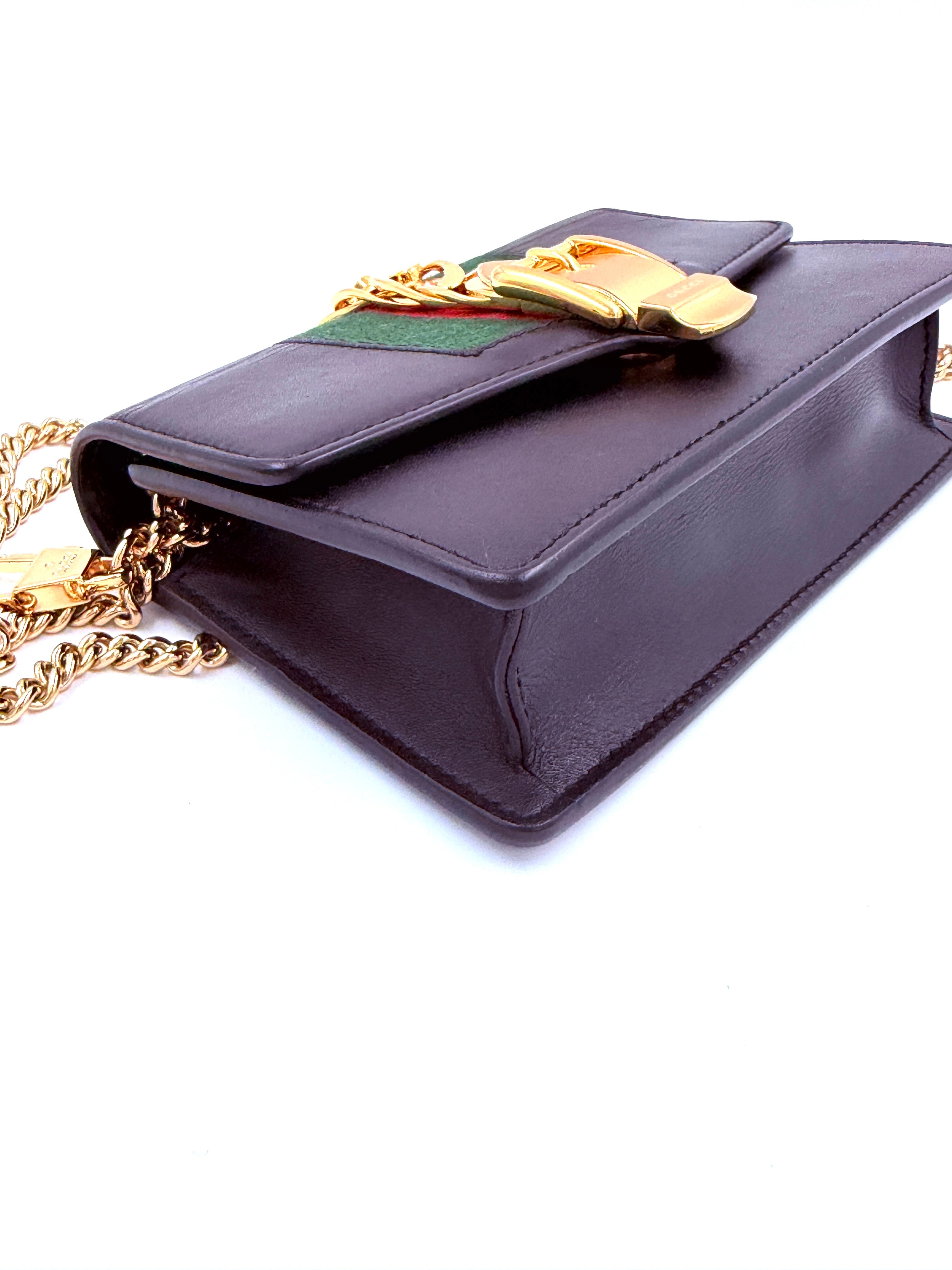 Pre-owned Gucci Sylvie Black Super Mini Crossbody Bag - Authenticated