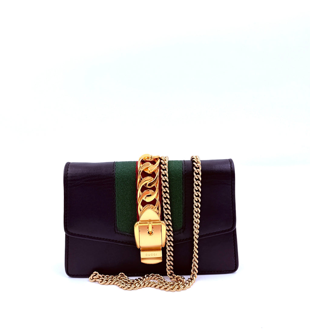 Pre-owned Gucci Sylvie Black Super Mini Crossbody Bag - Authenticated