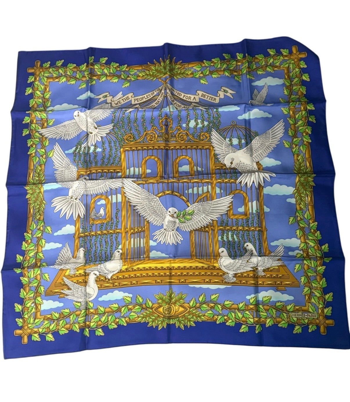 Pre-Owned Hermes Limited Edition "Envol United Nations" 90cm Silk Scarf - Authenticated