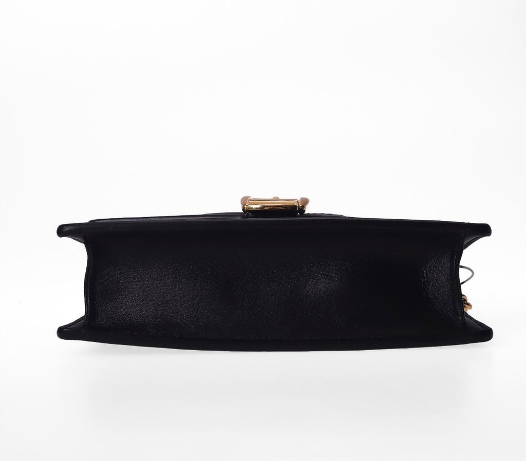Pre-owned Gucci Sylvie Black Super Mini Crossbody Bag - Authenticated