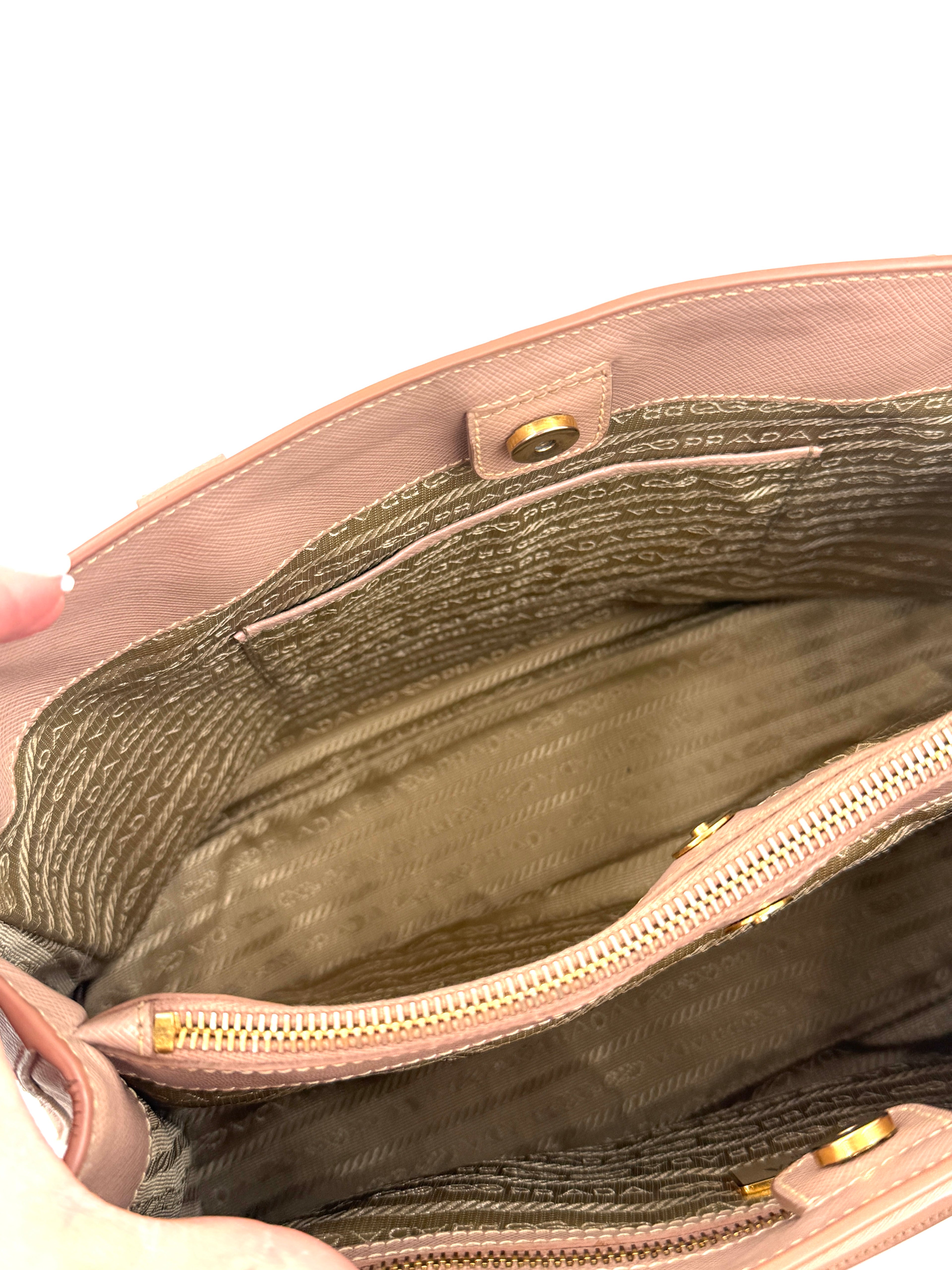 Pre-Owned Prada Galleria Saffiano Leather in Beige with Coordinating Wallet - Authenticated