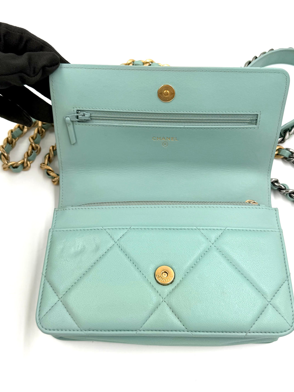 Pre-owned Chanel 19 Wallet on Chain in Ice Blue Quilted Lambskin - Authenticated