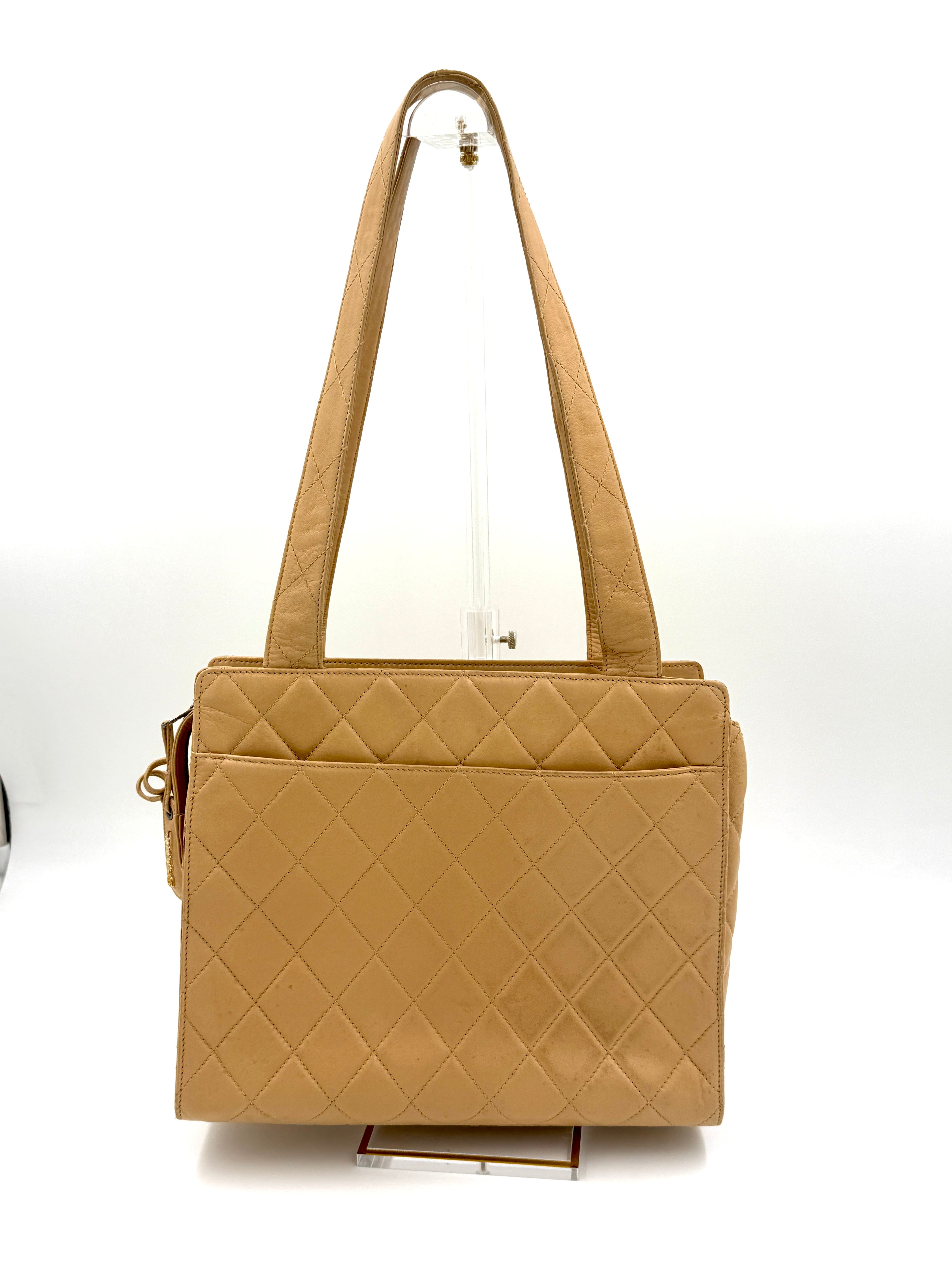 Pre-Owned Chanel Coco Mark Turnlock Tote Bag Beige - Series 4 1996-1997 - Authenticated