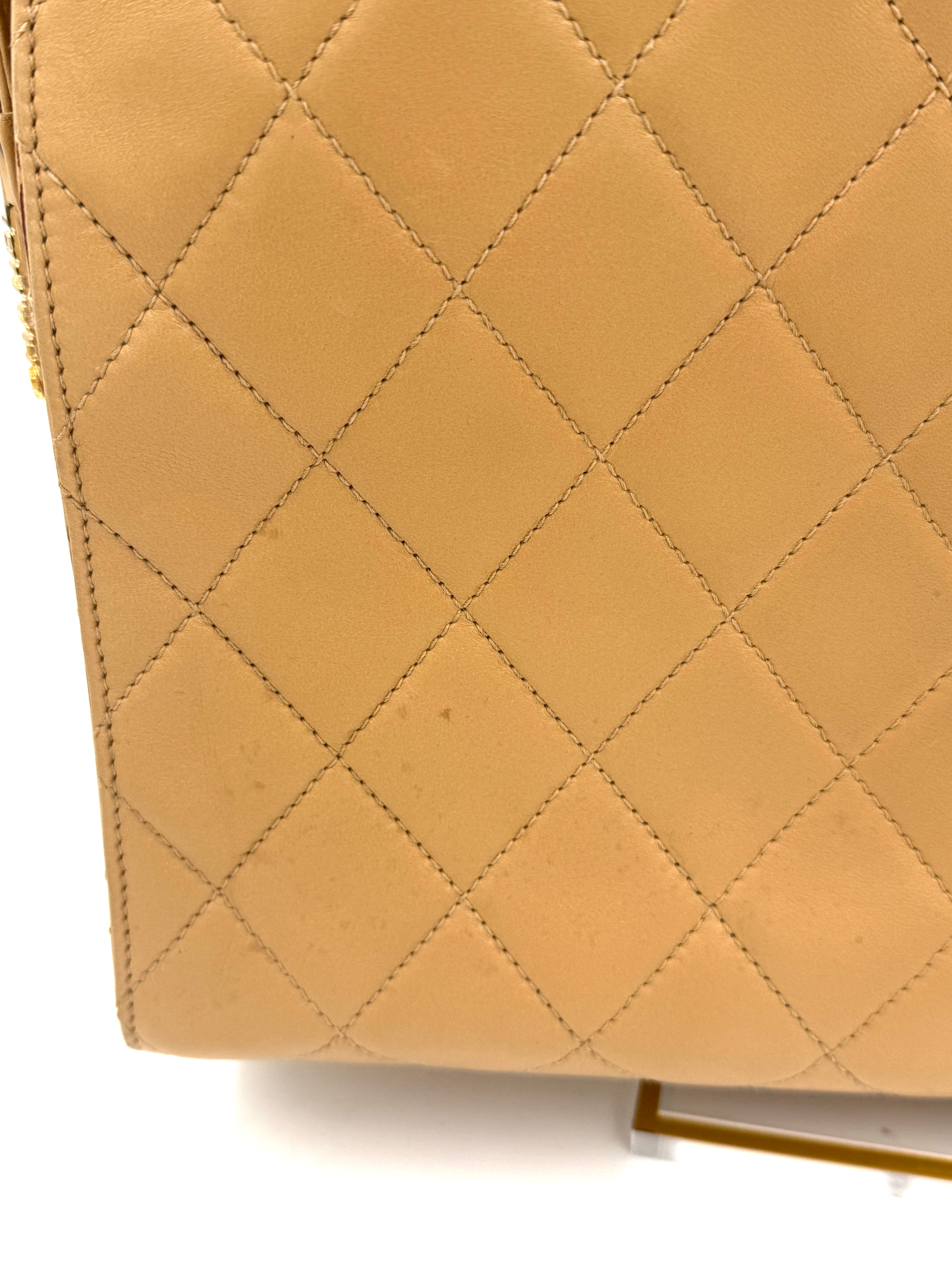 Pre-Owned Chanel Coco Mark Turnlock Tote Bag Beige - Series 4 1996-1997 - Authenticated