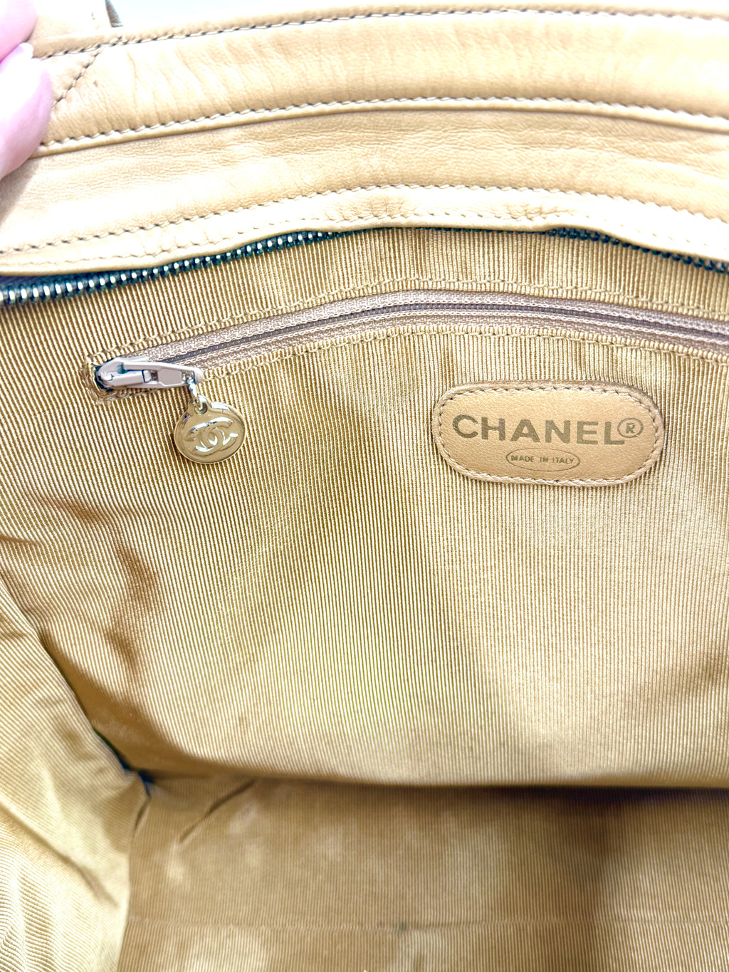 Pre-Owned Chanel Coco Mark Turnlock Tote Bag Beige - Series 4 1996-1997 - Authenticated