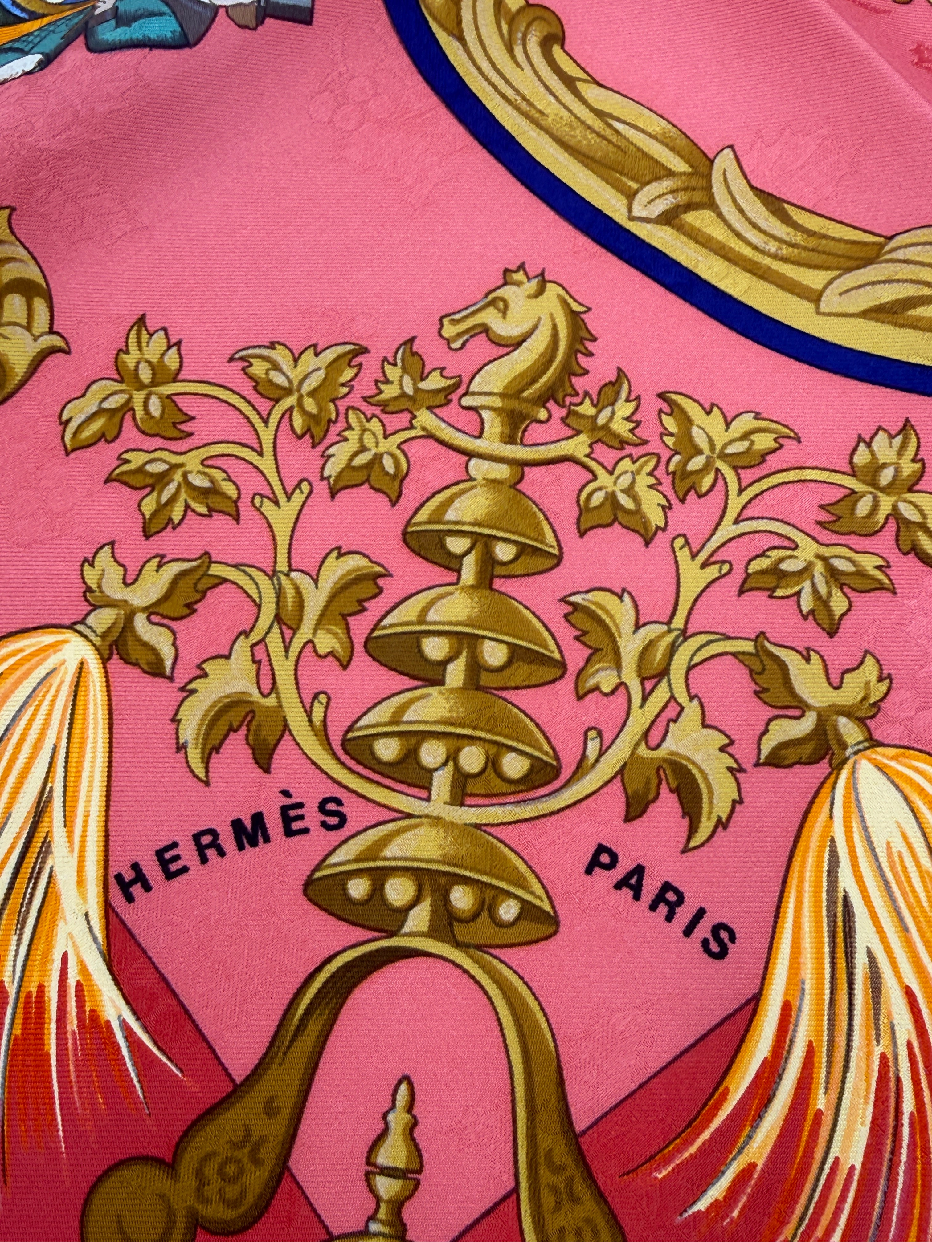 Pre-Owned Hermès Silk Jacquard Scarf Plumes et Grelots 90cm - Authenticated