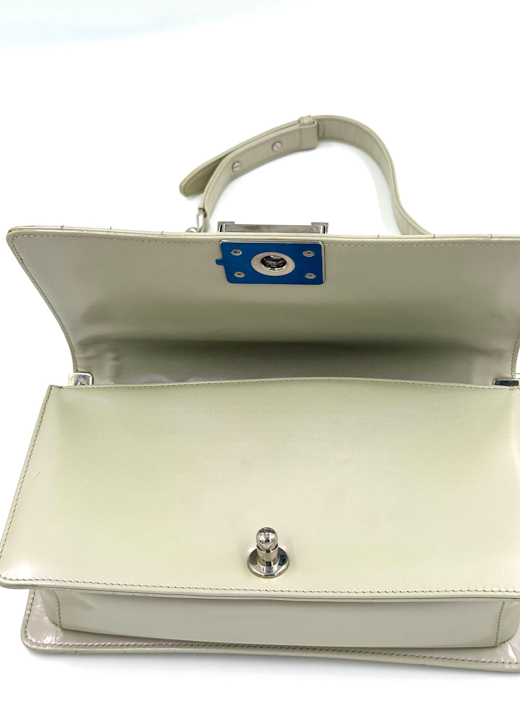 Pre-Owned Chanel Reverso Boy Bag Pearlescent Grey 2012 - Authenticated