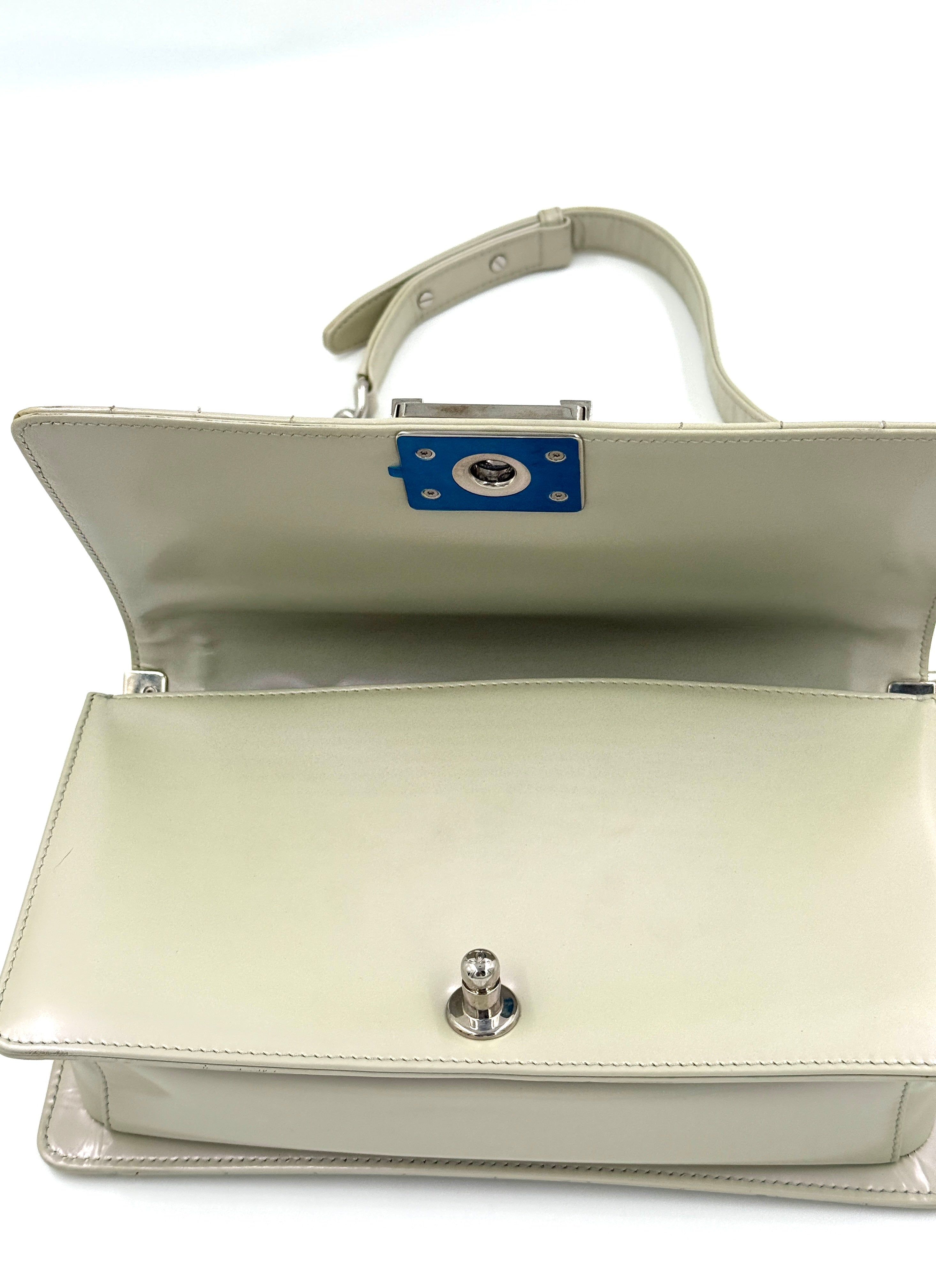 Pre-Owned Chanel Reverso Boy Bag Pearlescent Grey 2012 - Authenticated