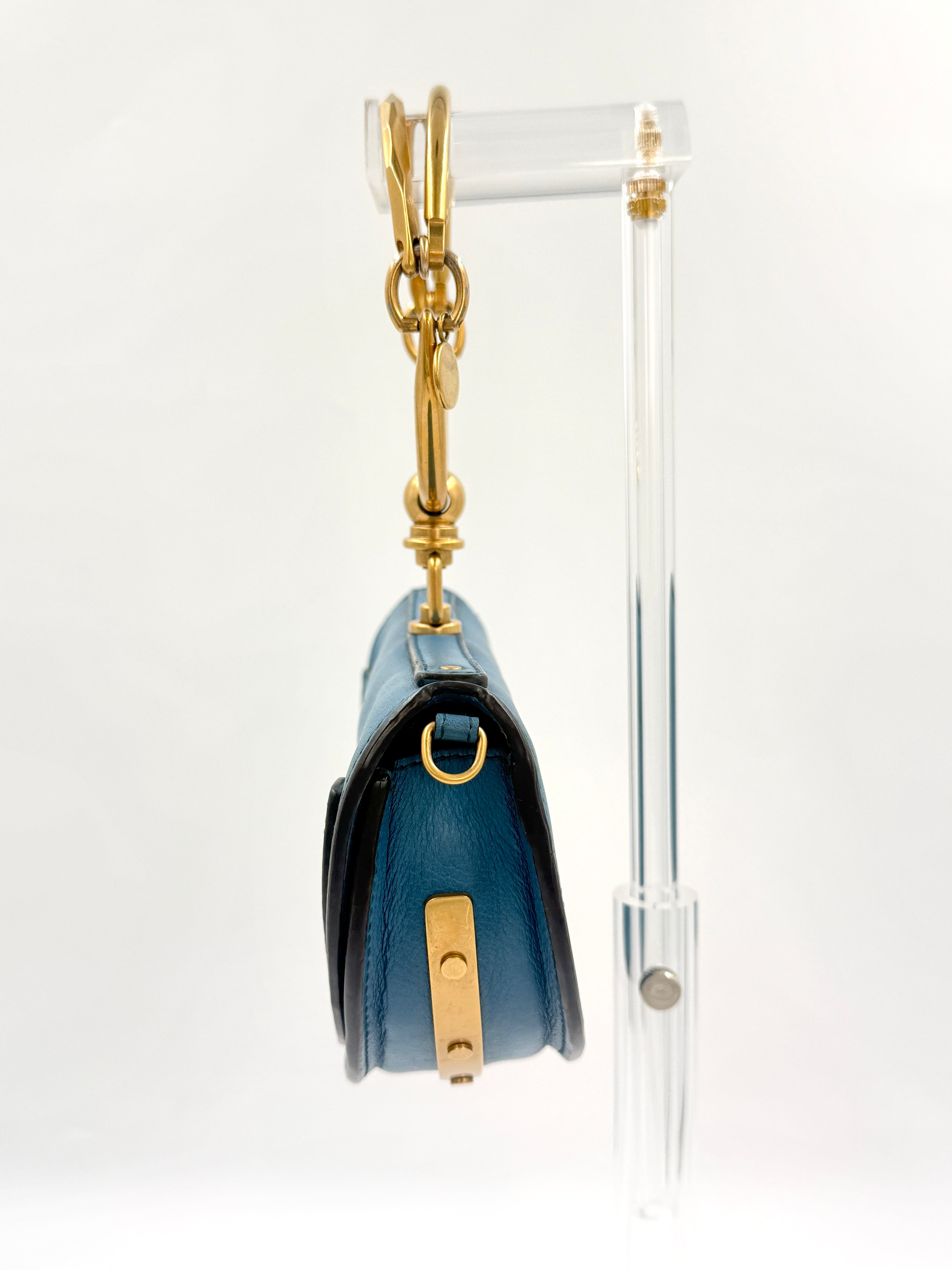 Pre-Owned Chloé Nile Small Bracelet Minaudière Crossbody Bag - Blue Leather with Gold Hardware - Authenticated
