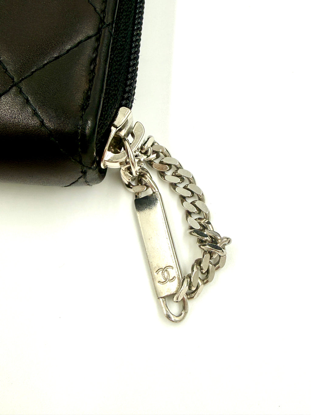 Pre-Owned Chanel Cambon Zip Around Wallet - Authenticated