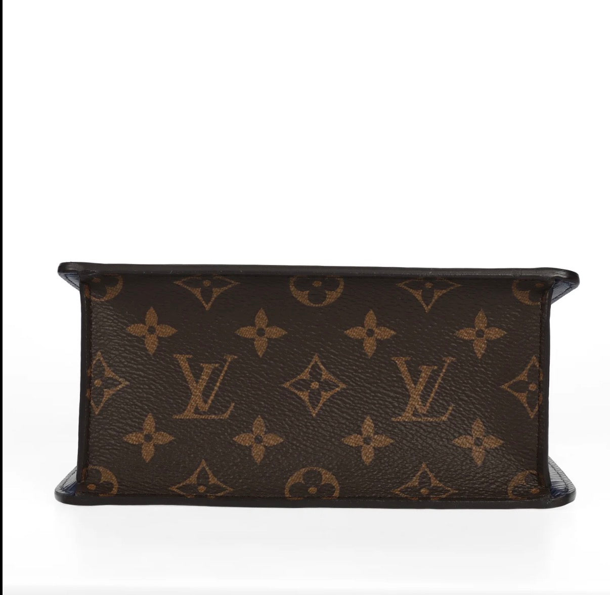 Pre-owned Louis Vuitton Monogram Red allVernis Spring Street - Authenticated
