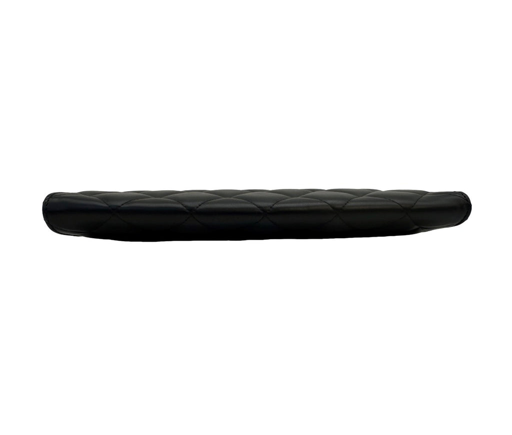 Pre-Owned Alexander McQueen Knuckle Clutch Quilted Leather Black - Authenticated