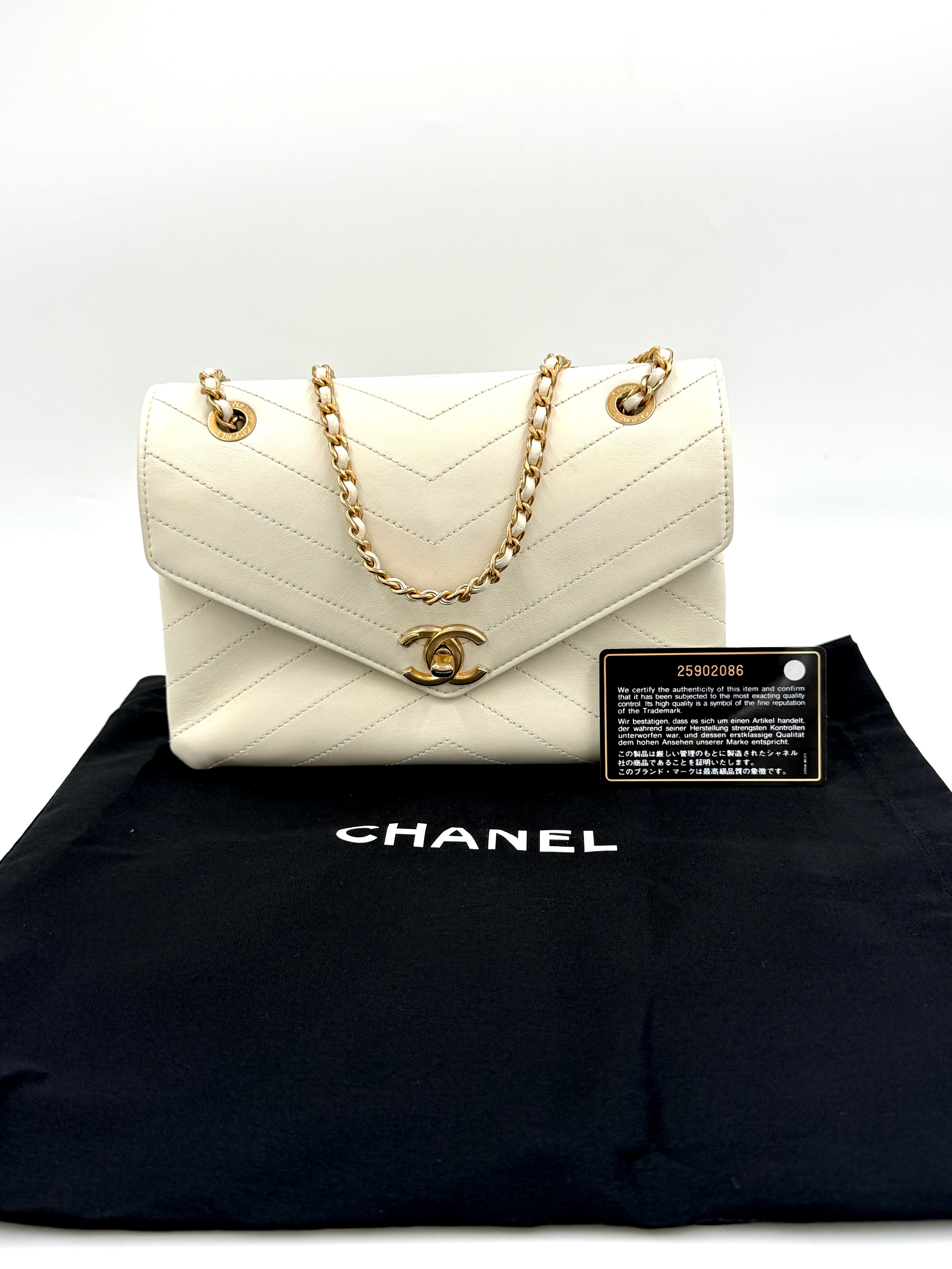 Pre-owned Chanel Coco Chevron Envelope Flap Crossbody Bag - Authenticated
