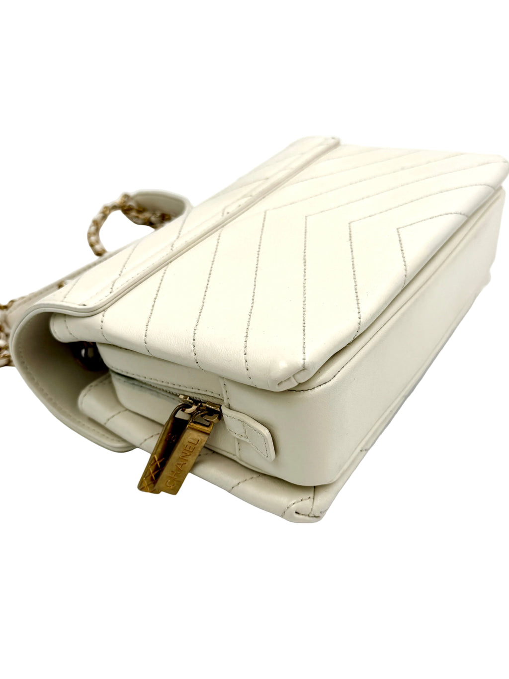 Pre-owned Chanel Coco Chevron Envelope Flap Crossbody Bag - Authenticated