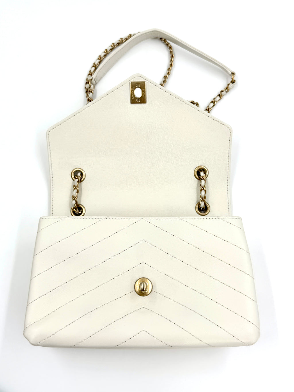 Pre-owned Chanel Coco Chevron Envelope Flap Crossbody Bag - Authenticated