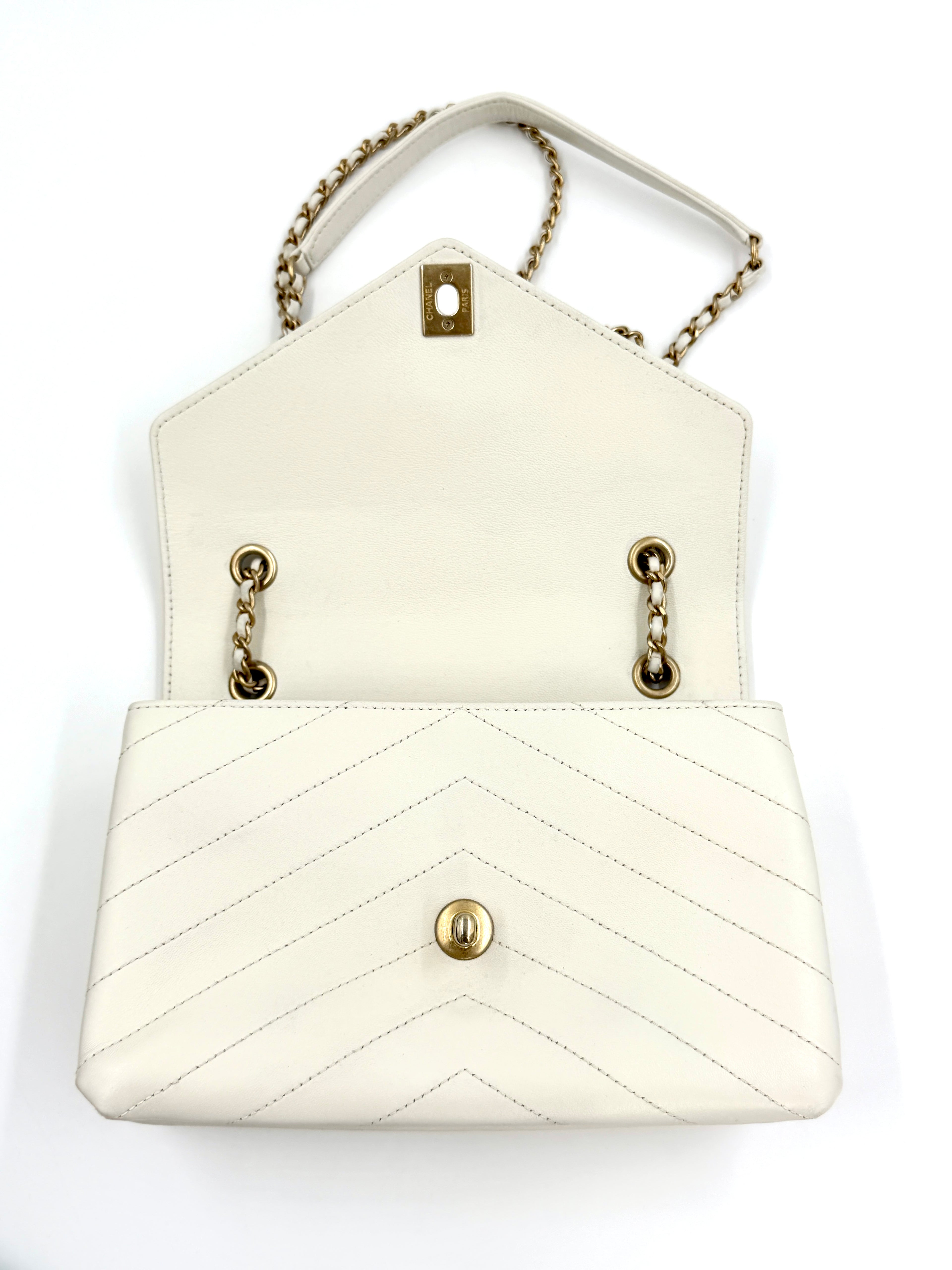 Pre-owned Chanel Coco Chevron Envelope Flap Crossbody Bag - Authenticated