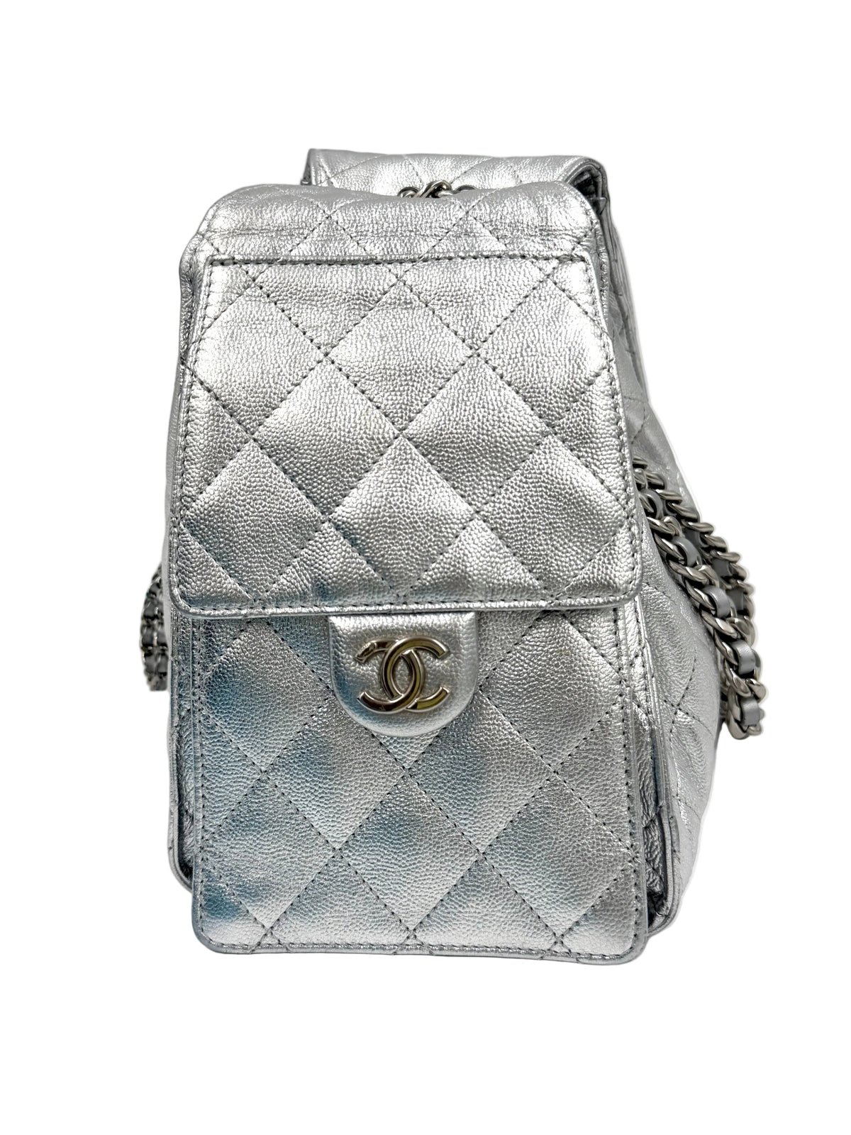 Pre-owned Chanel 25 Bag Metallic Silver Caviar Silver Hardware - Authenticated
