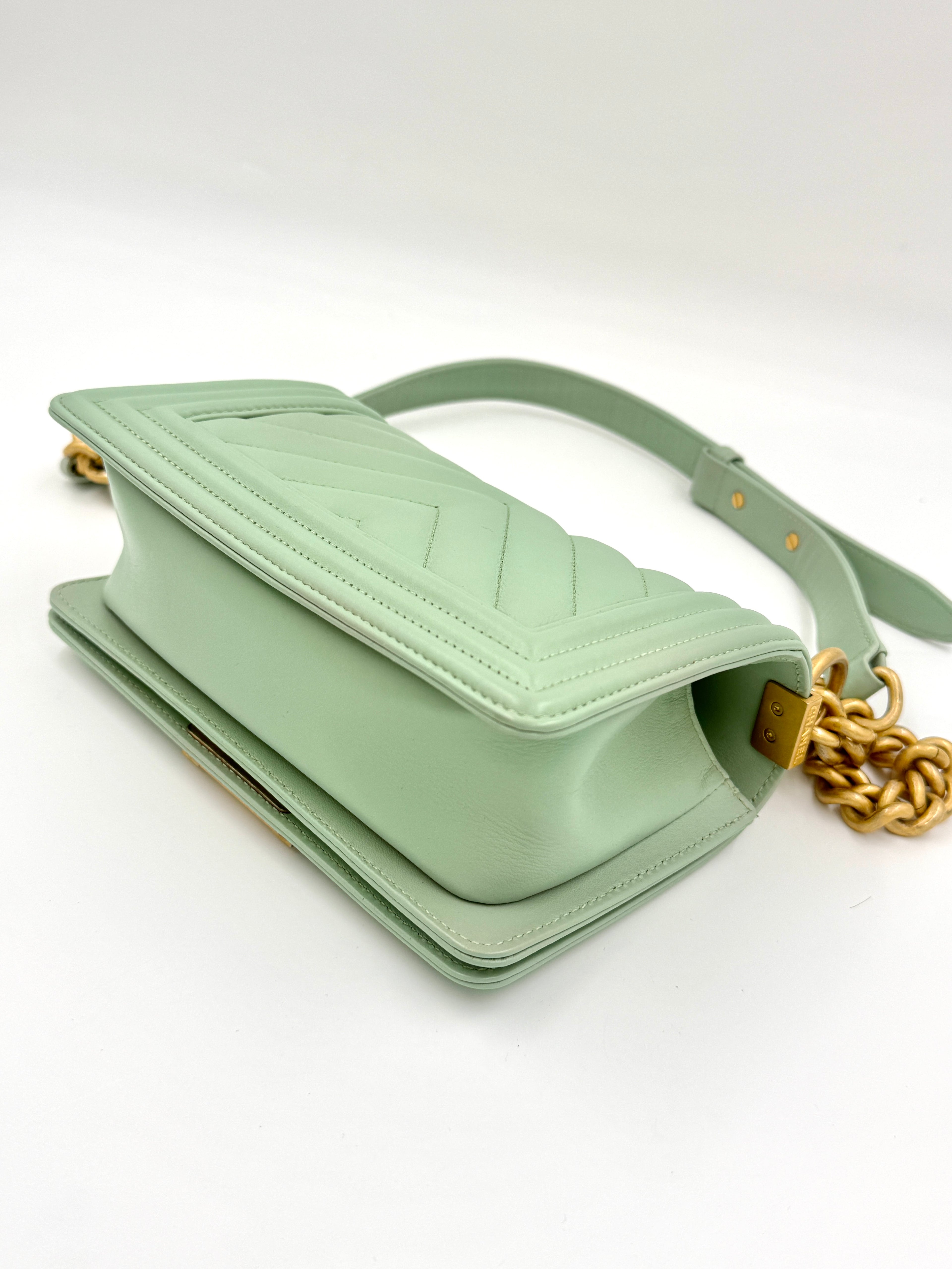 Pre-Owned Chanel Chevron Boy Bag Mint Green with Gold Hardware Small - Authenticated