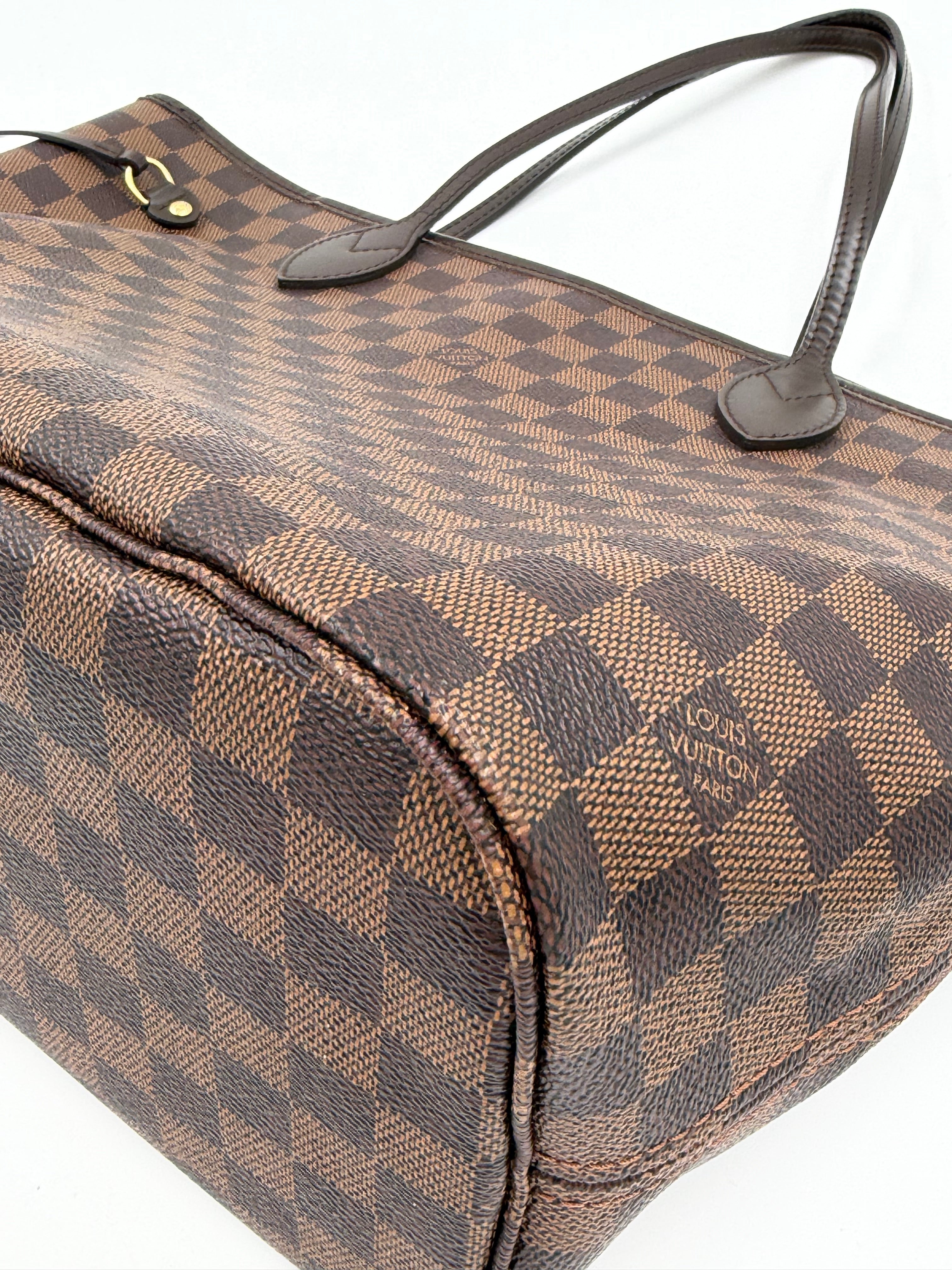 Pre-owned Louis Vuitton Damier Ebene Neverfull MM with Pouch - Authenticated