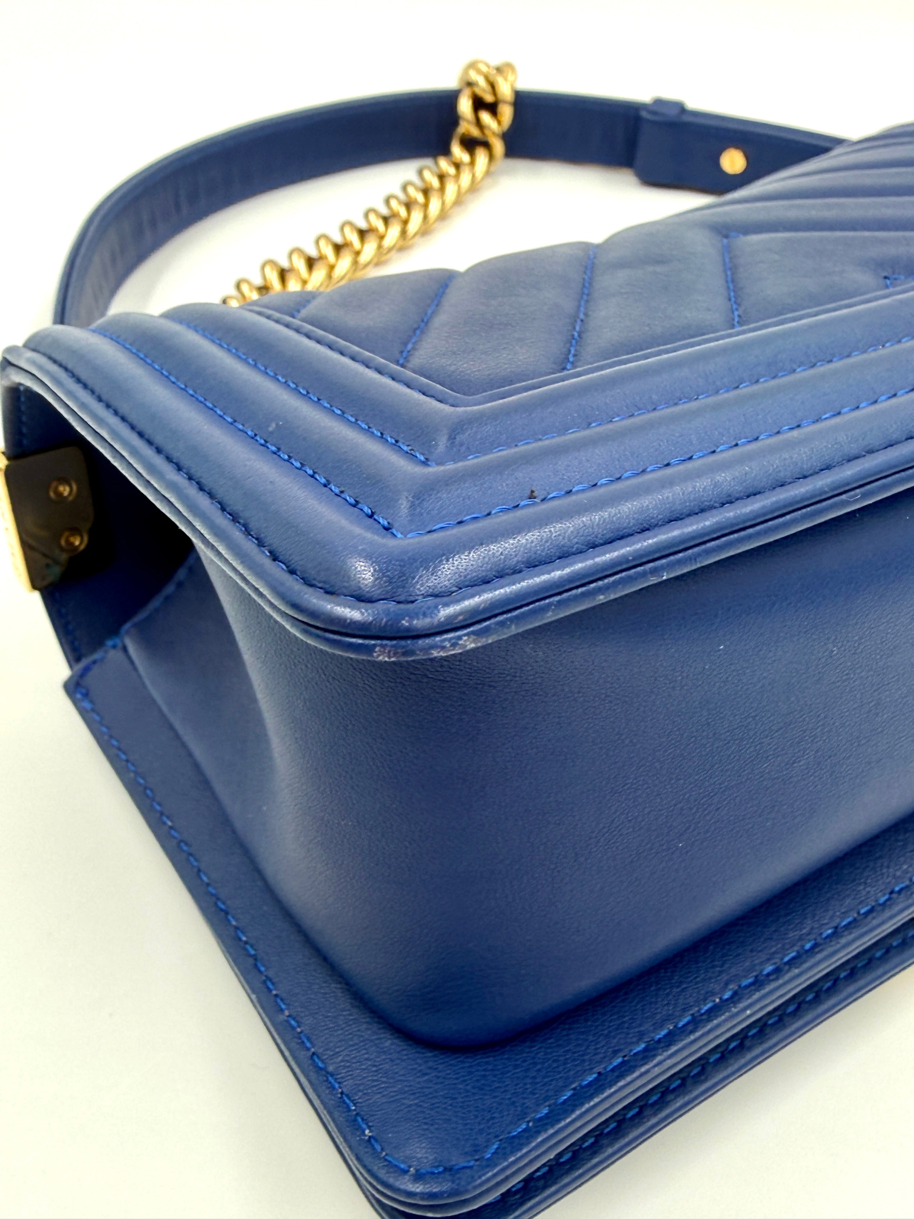 Pre-Owned Chanel Chevron Blue Boy Bag with Gold Hardware Small - Authenticated