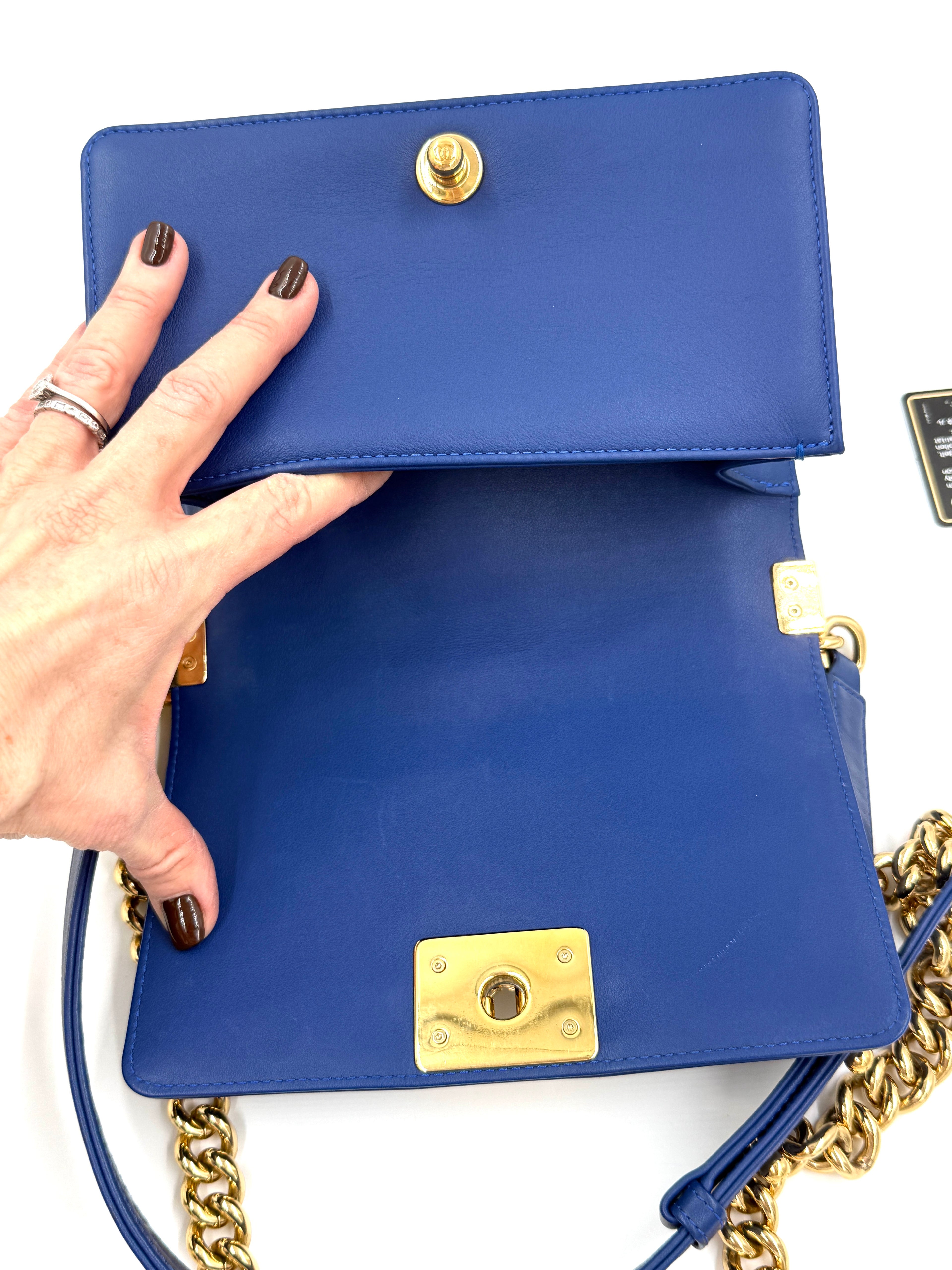 Pre-Owned Chanel Chevron Blue Boy Bag with Gold Hardware Small - Authenticated