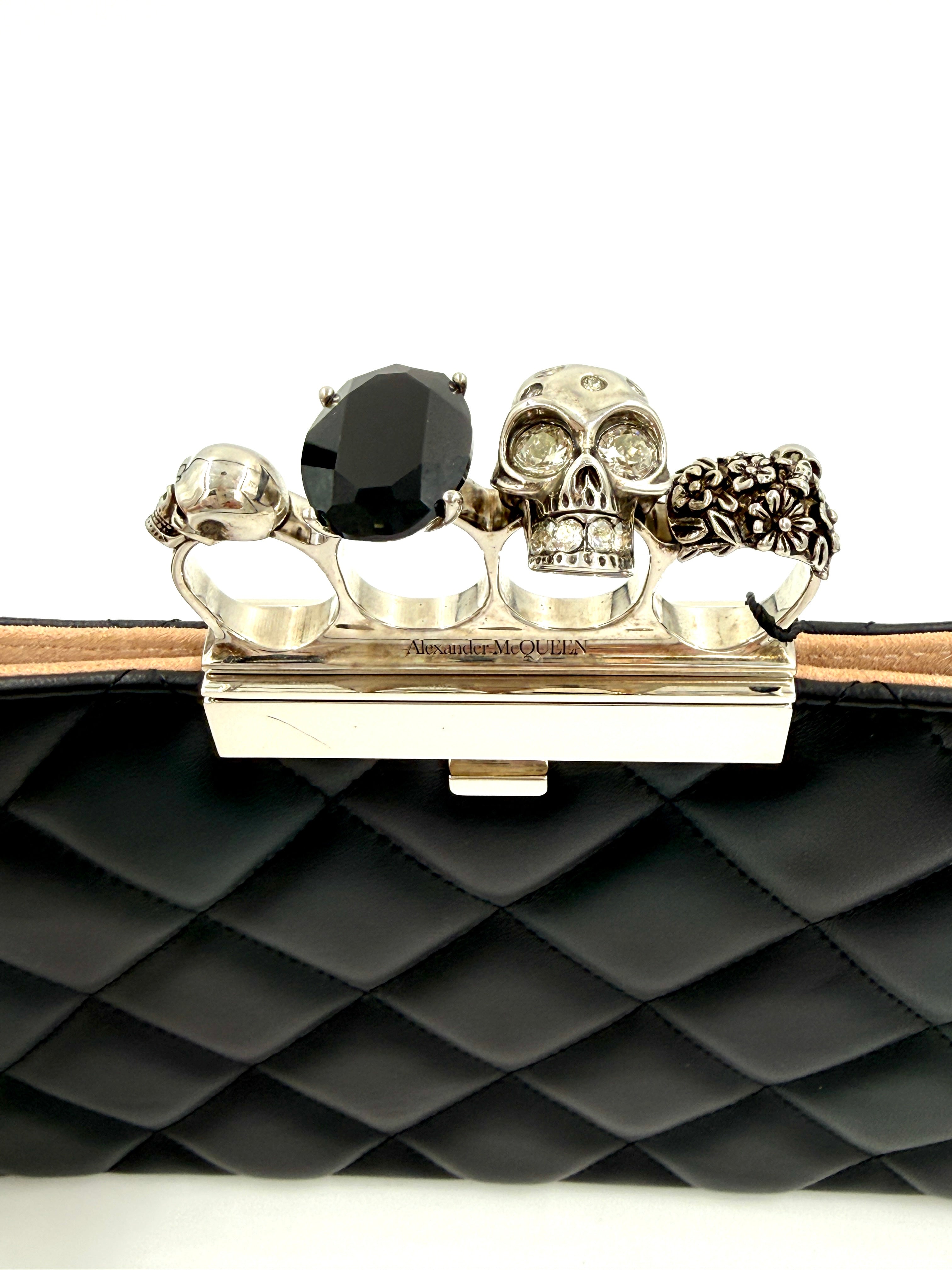 Pre-Owned Alexander McQueen Knuckle Clutch Quilted Leather Black - Authenticated