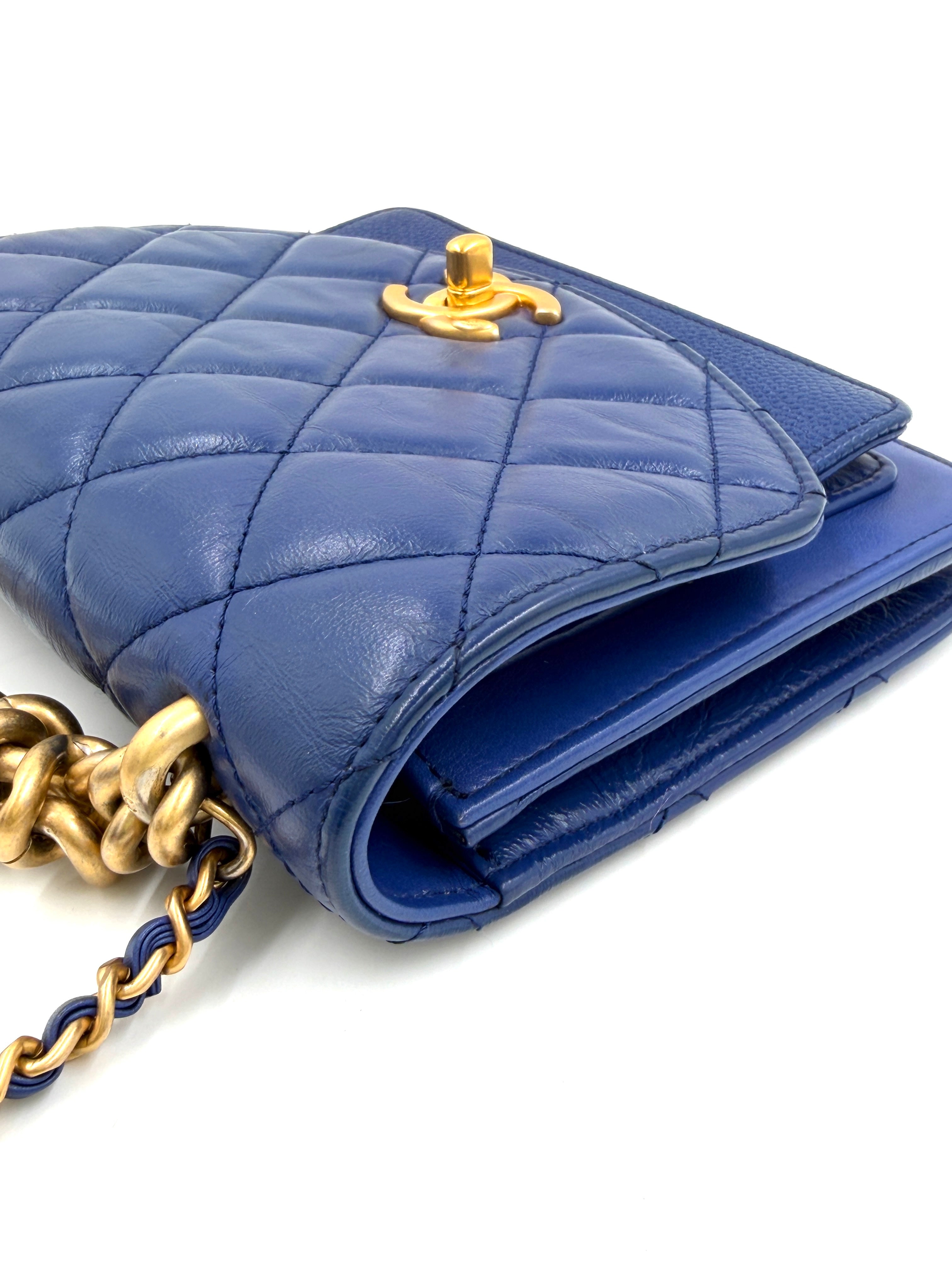 Pre-owned Chanel Calfskin Caviar Quilted Mini Chain Handle Flap Blue - Authenticated