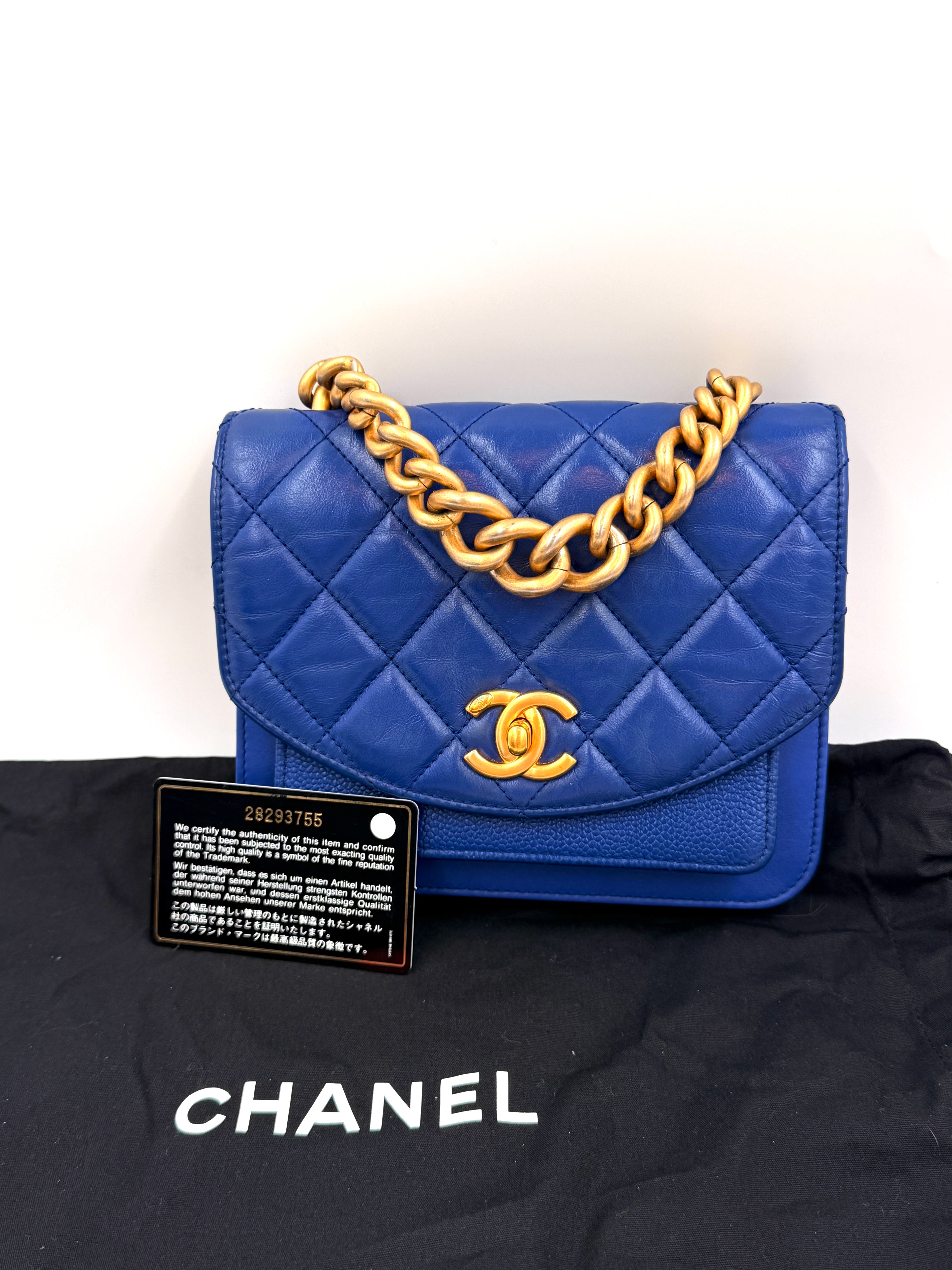 Pre-owned Chanel Calfskin Caviar Quilted Mini Chain Handle Flap Blue - Authenticated