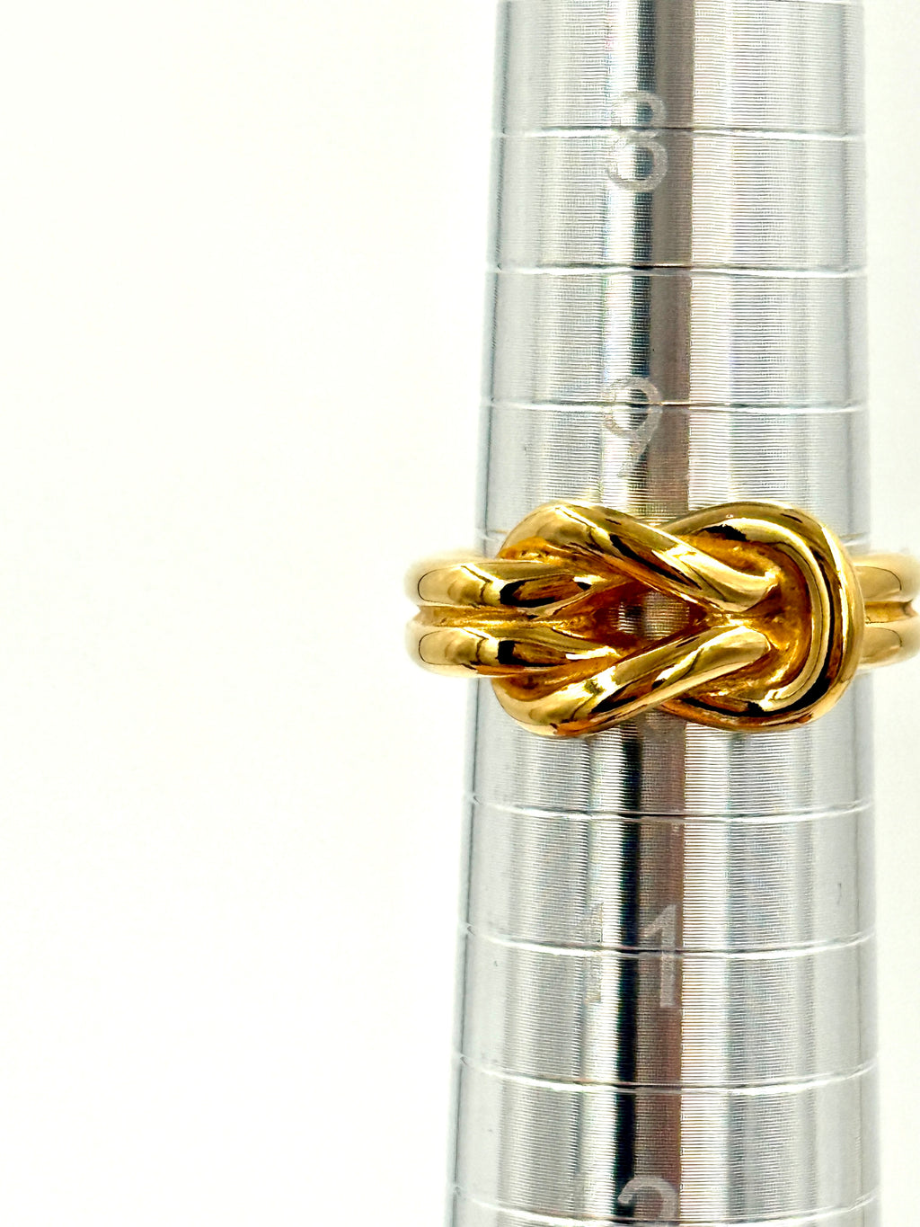 Pre-Owned Hermès Atame Scarf Ring Gold Plated