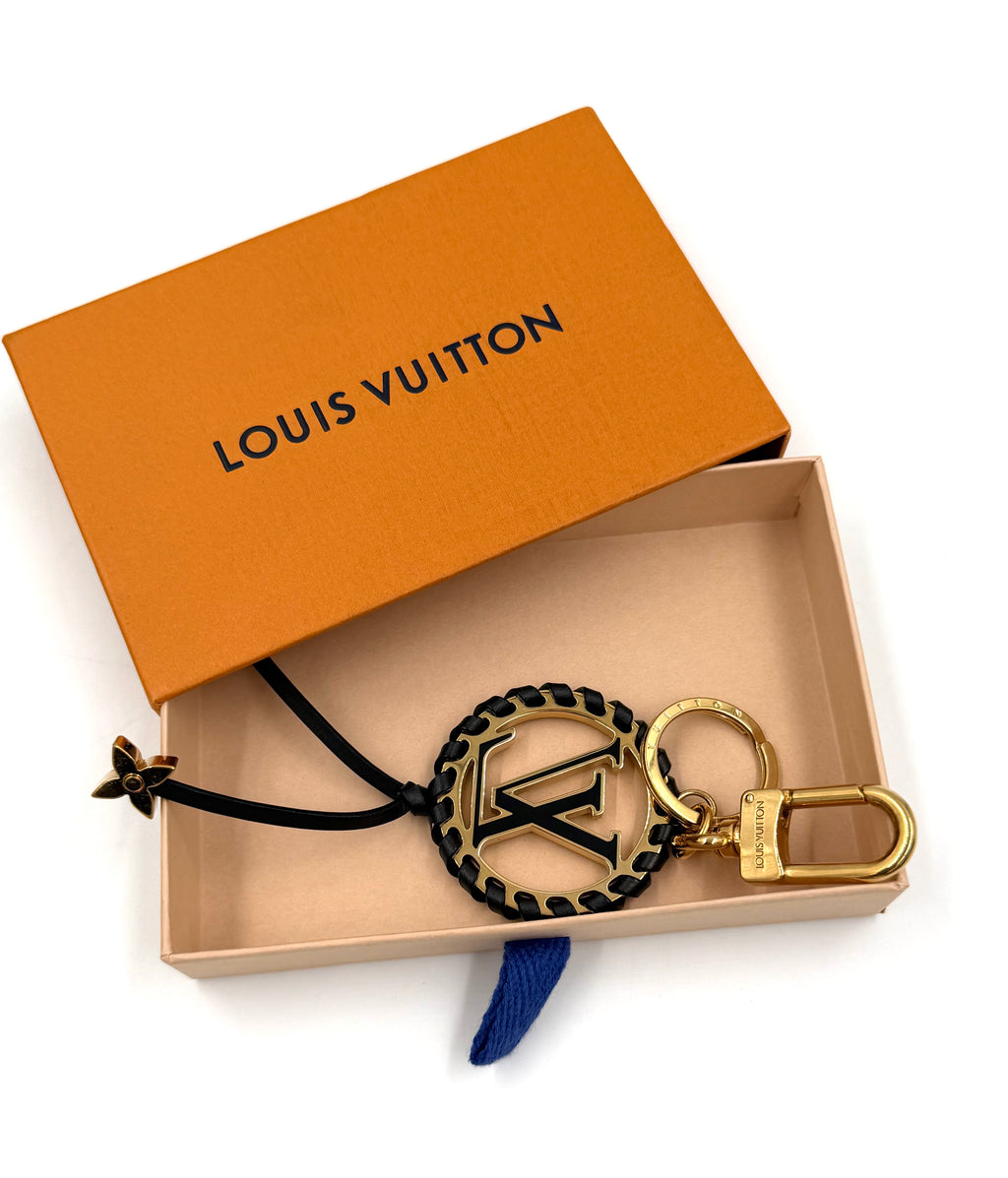 Pre-owned Louis Vuitton Very Bag Charm Key Holder Black Braided Lambskin Gold Monogram Flower