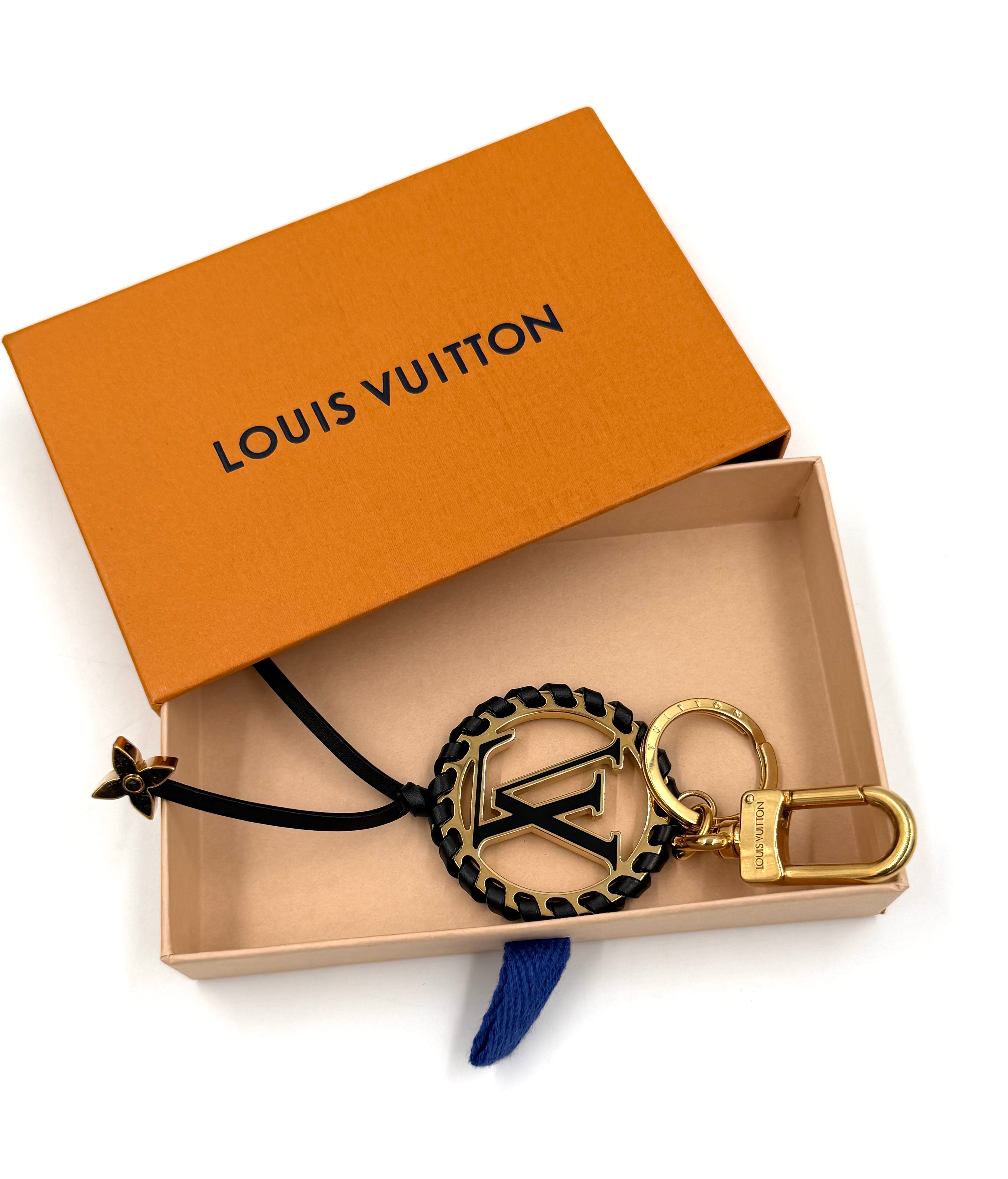 Pre-owned Louis Vuitton Very Bag Charm Key Holder Black Braided Lambskin Gold Monogram Flower