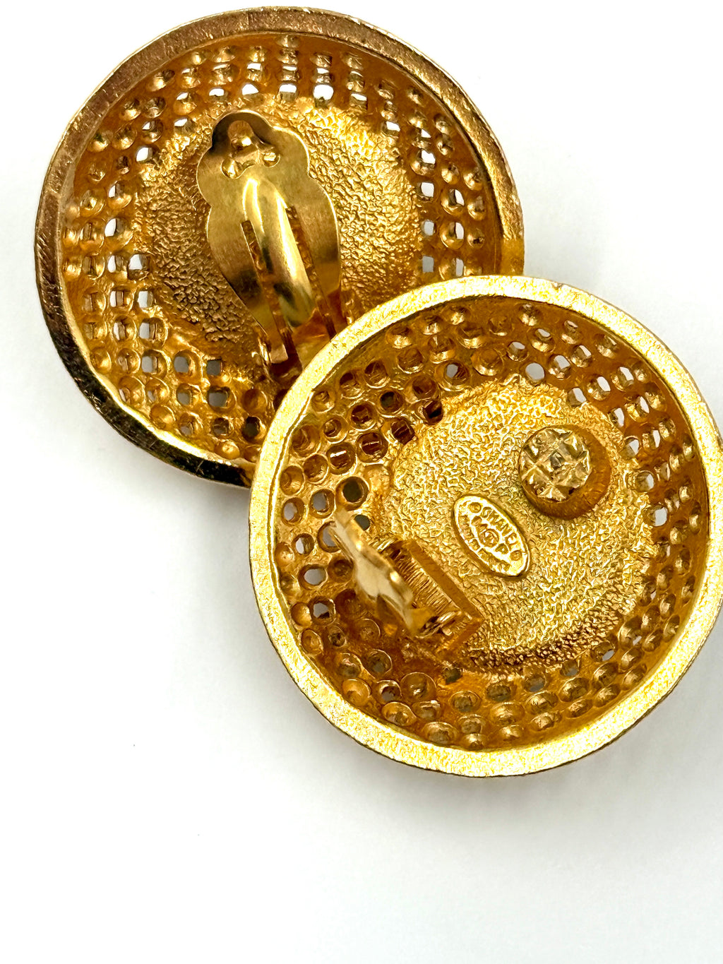 Pre-Owned Chanel Vintage Green Gripoix Clip-On Earrings Gold Tone - Authenticated