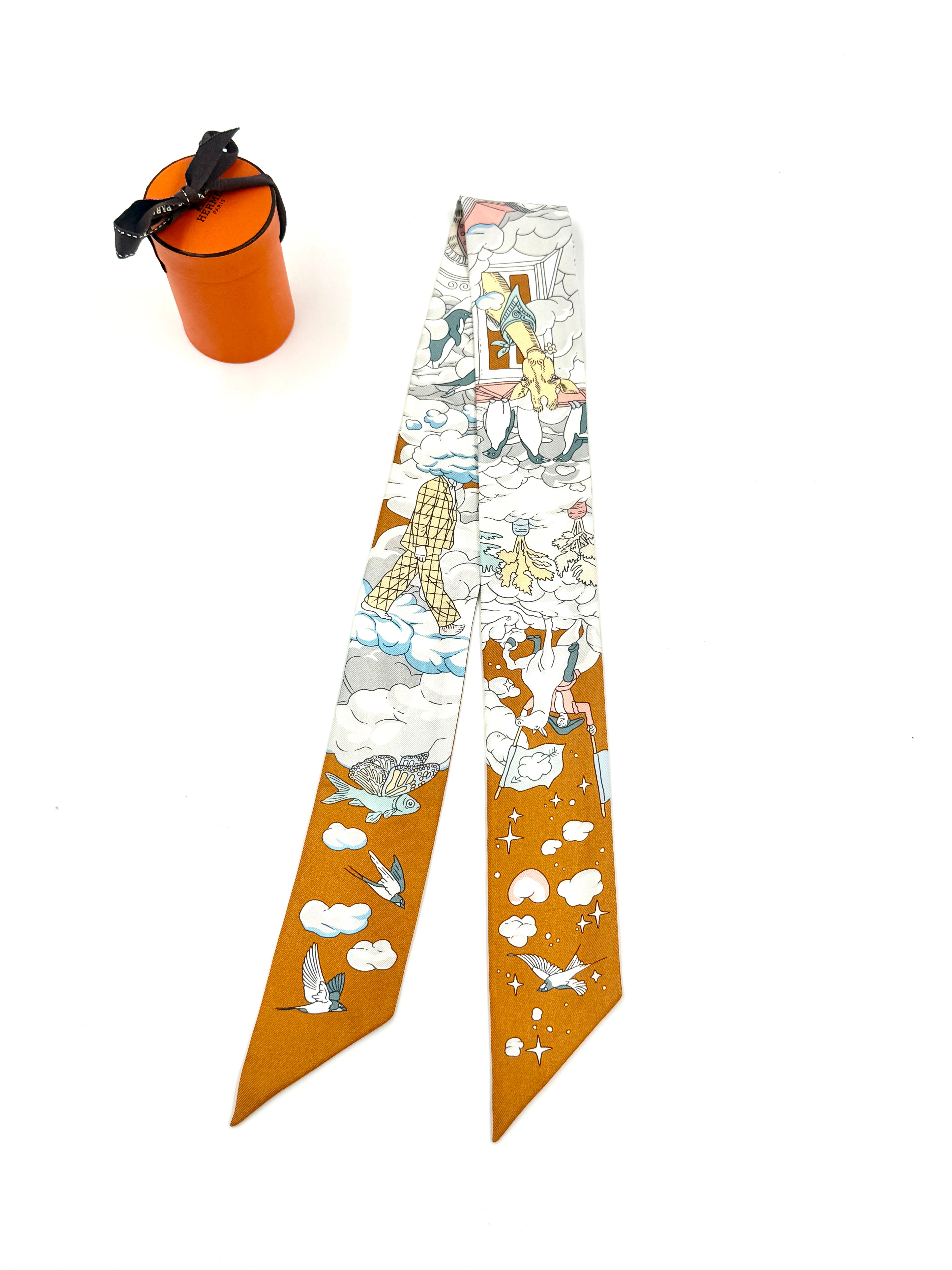 Pre-Owned Hermès Sur Mon Nuage Silk Twilly Scarf with Box - Authenticated