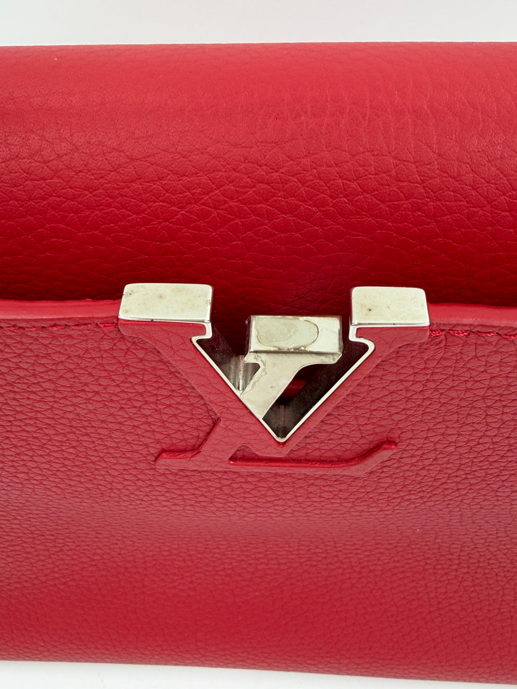 Pre-owned Louis Vuitton Taurillon Capucines BB - Authenticated