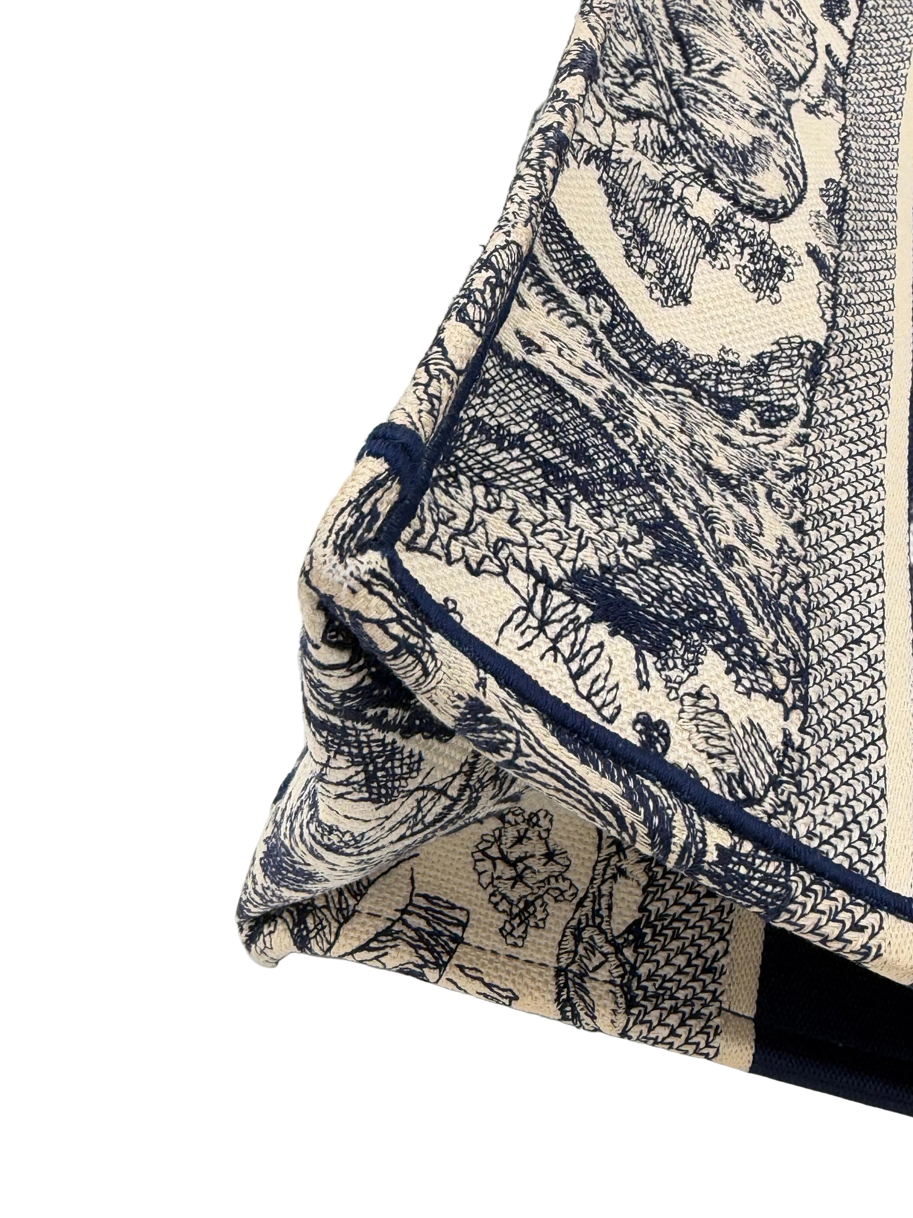 Pre-Owned Christian Dior Toile de Jouy Book Tote Large Ecru and Navy - Authenticated