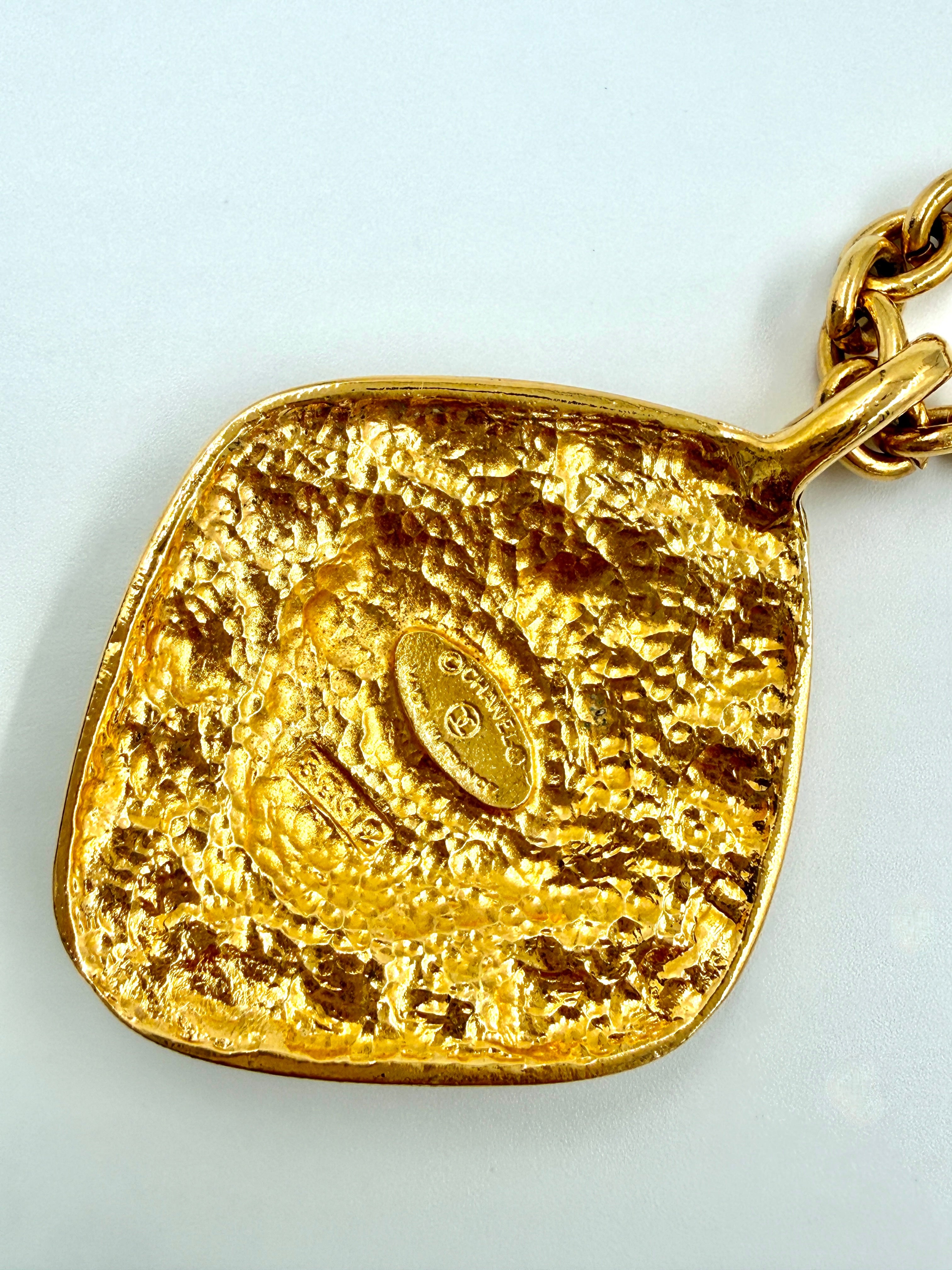 Pre-Owned CHANEL CC Logos rhombus Charm Necklace Gold Tone - Authenticated