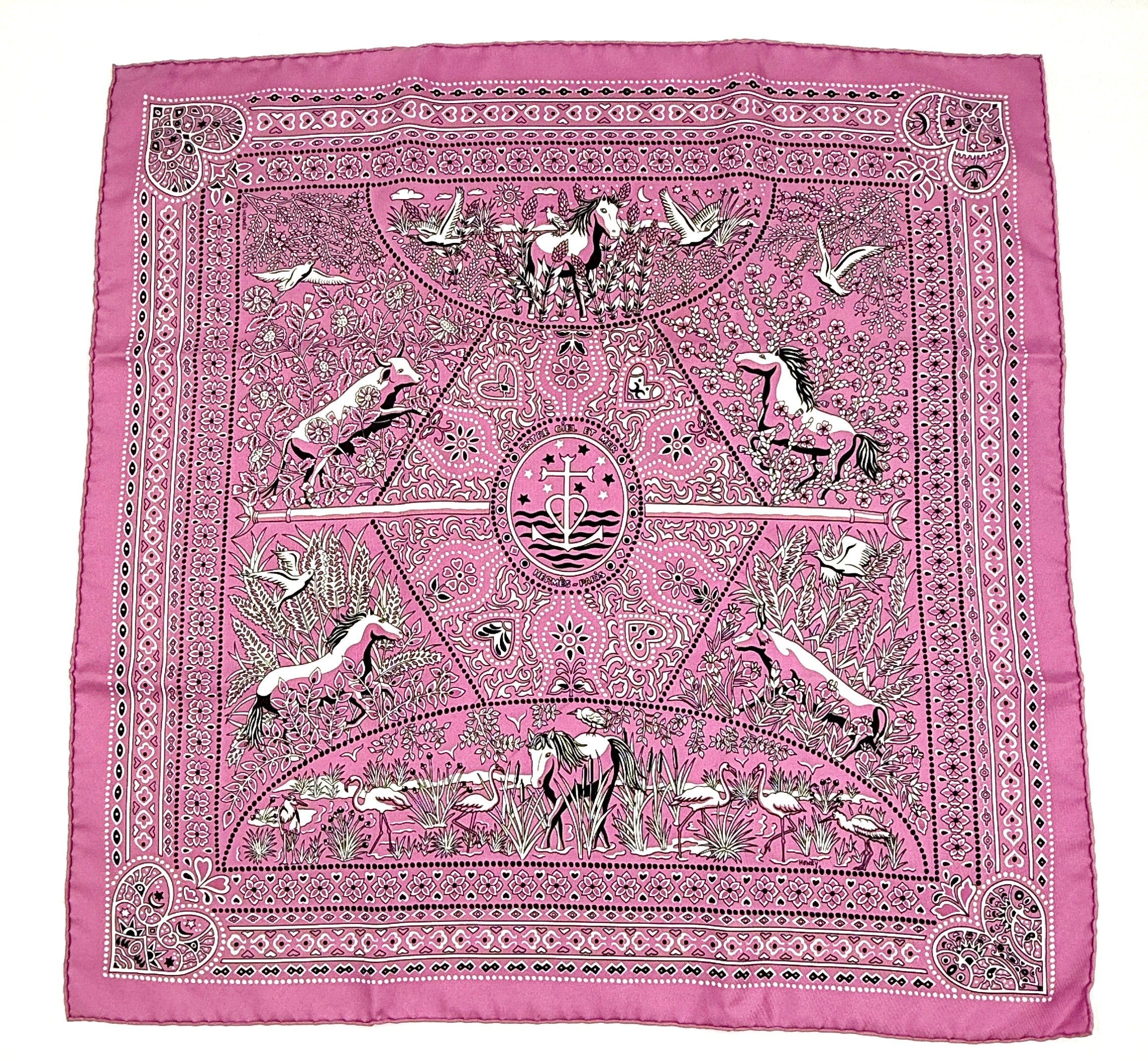 Pre-Owned Hermès Entre Ciel et Mer Bandana 55 Purple