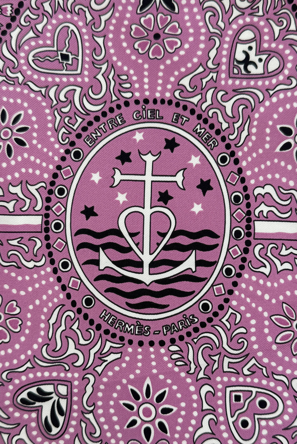 Pre-Owned Hermès Entre Ciel et Mer Bandana 55 Purple