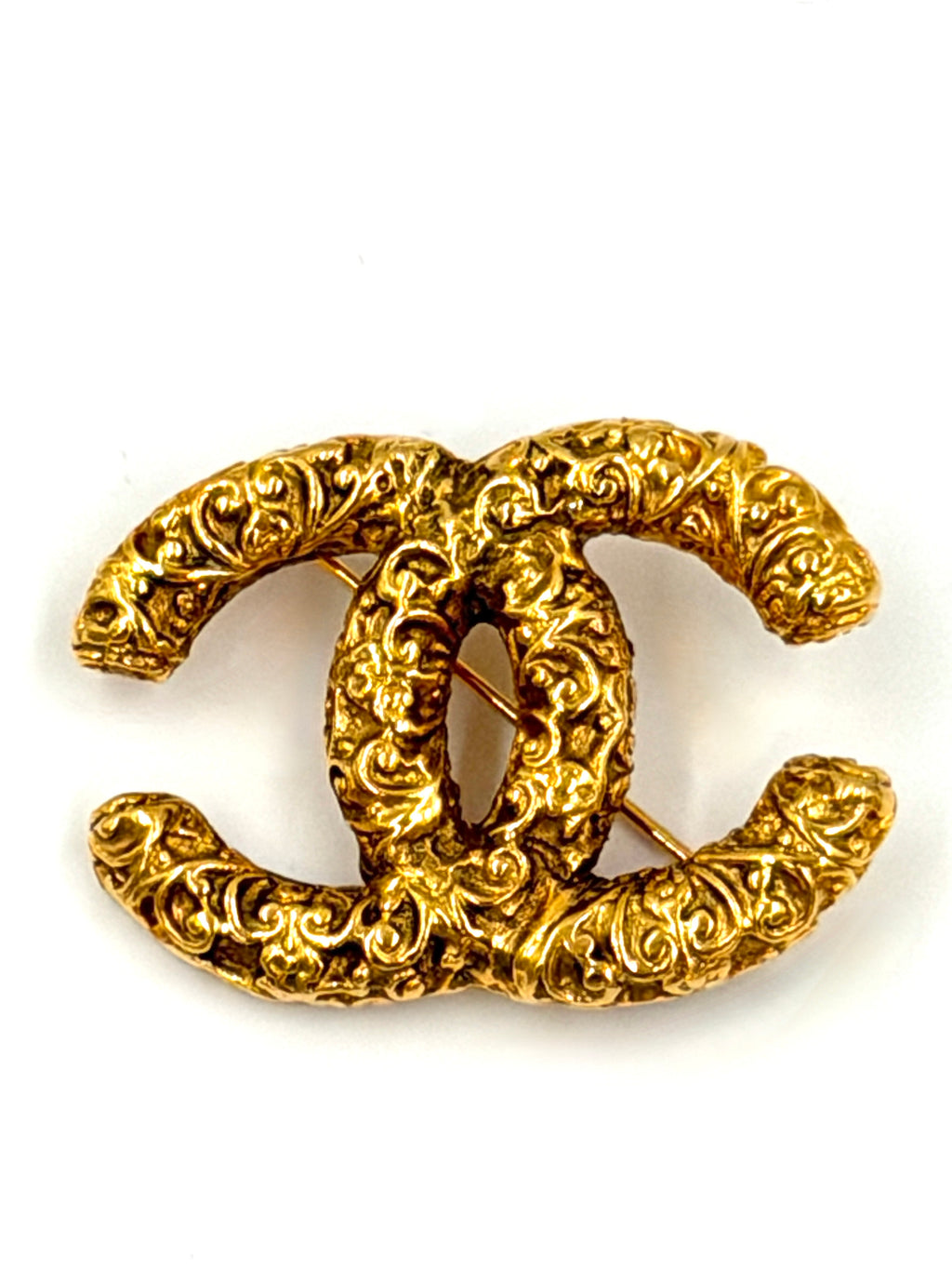 Pre-owned Vintage Chanel Gold-Plated CC Brooch 1993 Fall Collection - Authenticated