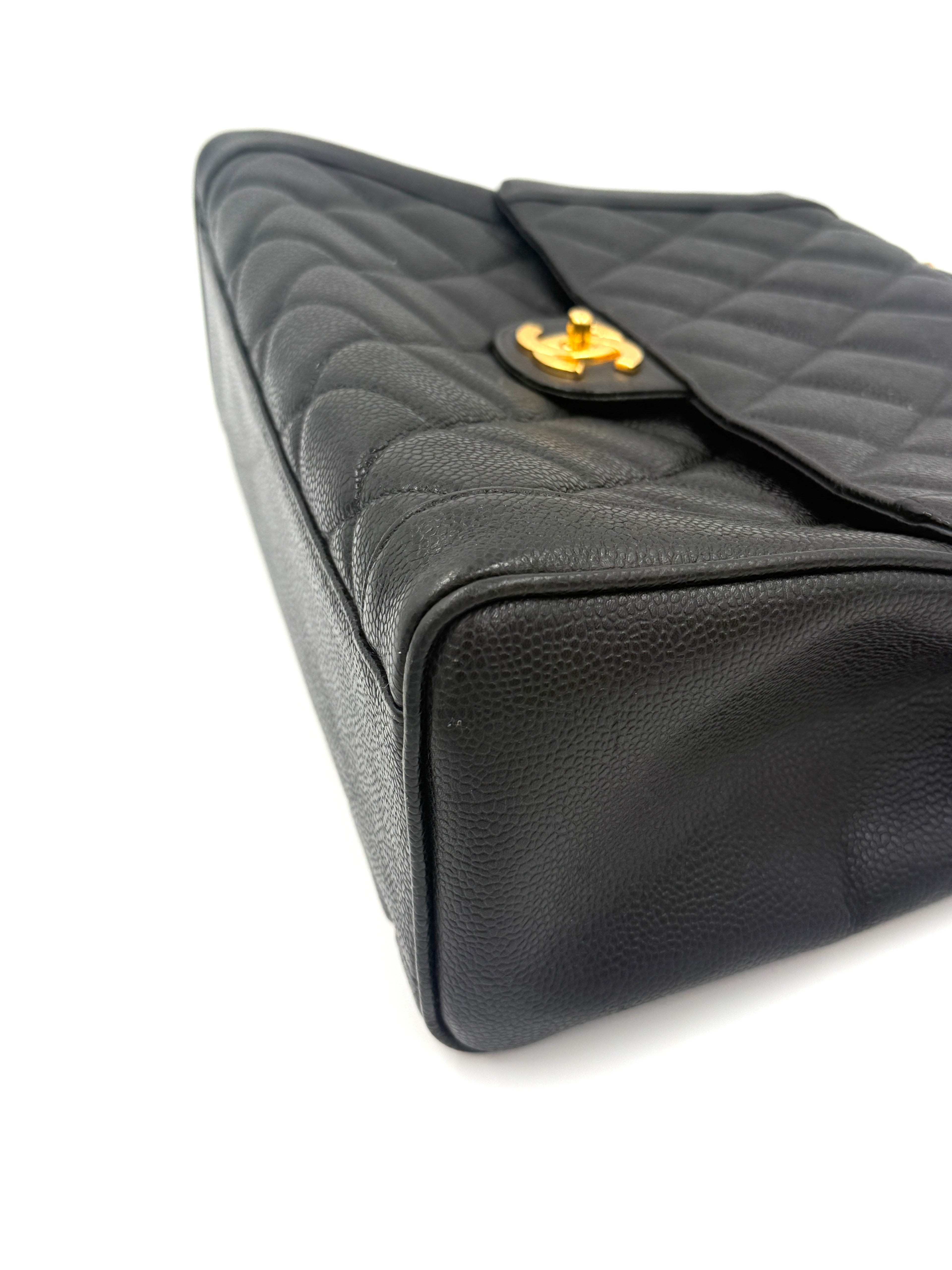 Pre-Owned Chanel Vintage Jumbo Kelly Caviar Leather Top Handle Bag - Authenticated