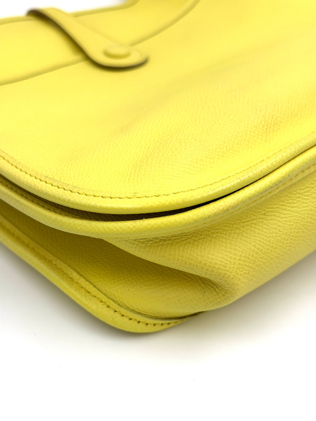 Pre-owned 2011 Hermès Yellow Epsom Evelyne III 33 Crossbody Bag - Authenticated