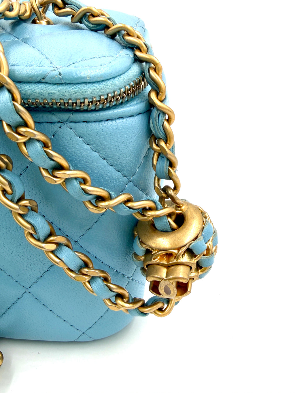 Pre-owned Chanel Small Pearl Crush Vanity Case Blue Quilted Lambskin - Authenticated