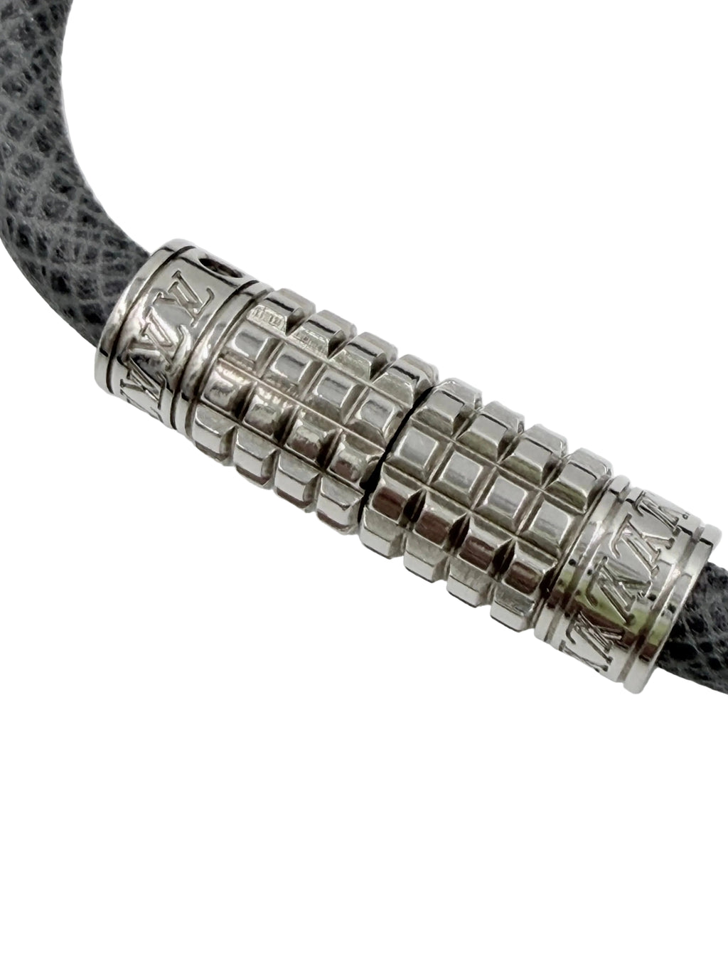 Pre-owned Louis Vuitton Glacier Taiga Leather Digit Bracelet