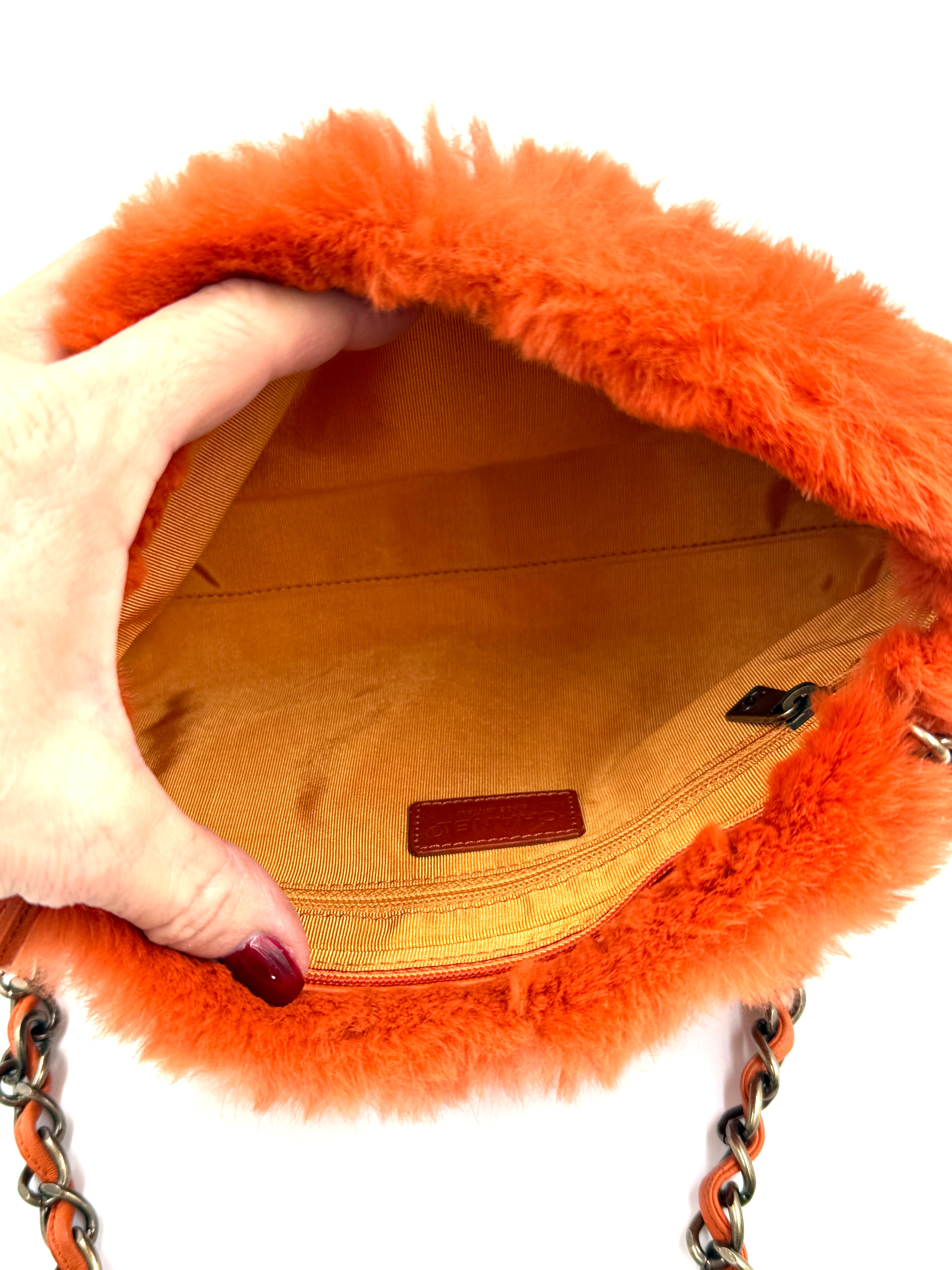 Pre-Owned Chanel Orange Rabbit Fur Bag Chain Shoulder Bag - Authenticated