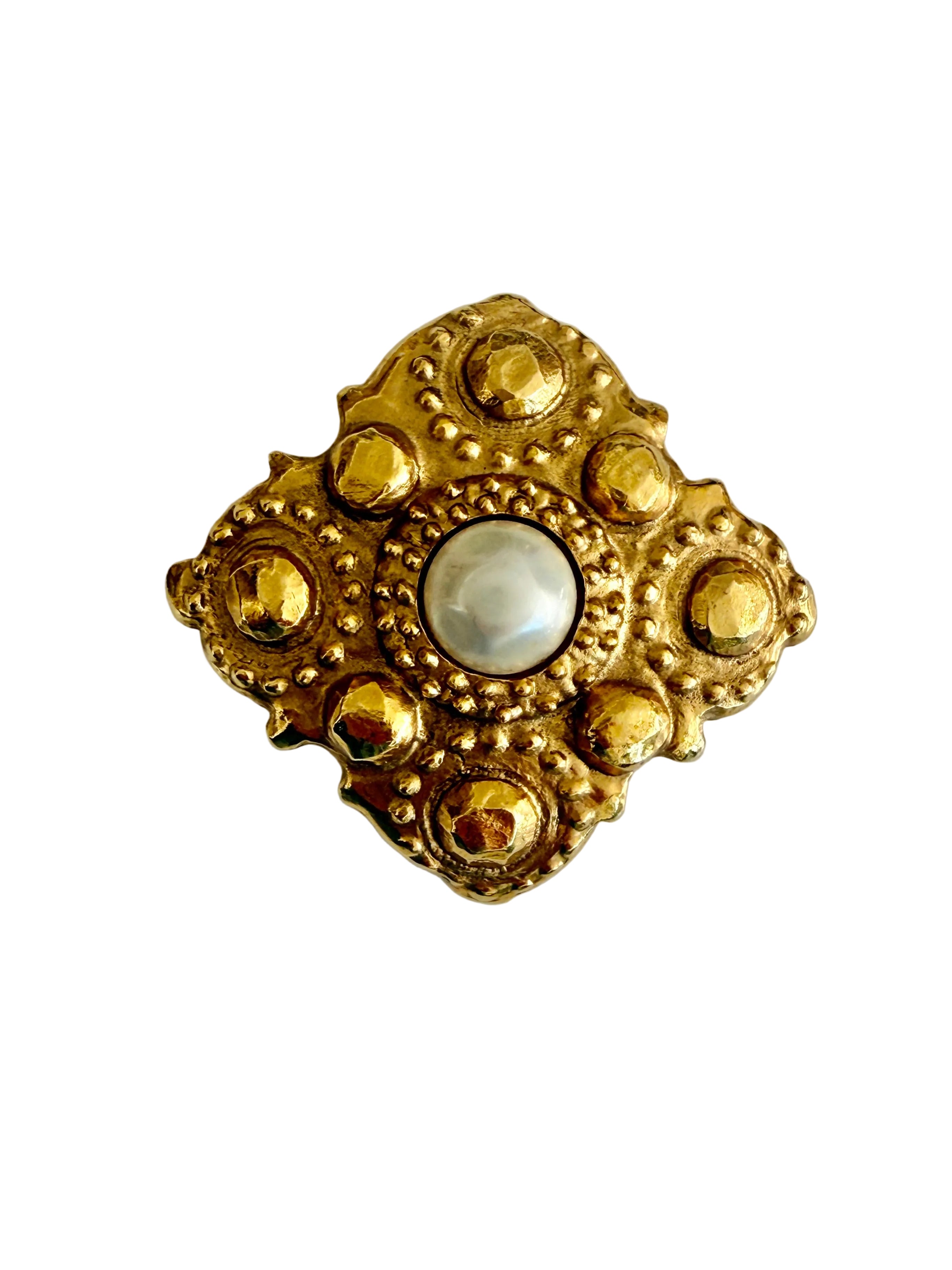 Pre-Owned Chanel Baroque Gold and Faux Pearl Center Brooch - Authenticated