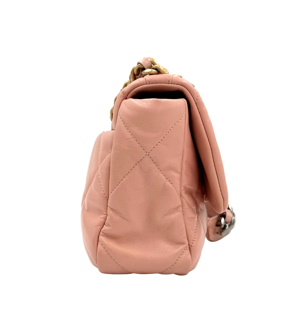Pre-owned Small Chanel 19 Flap Bag in Shiny Pink Quilted Leather with Mixed Metal Chain - Authenticated
