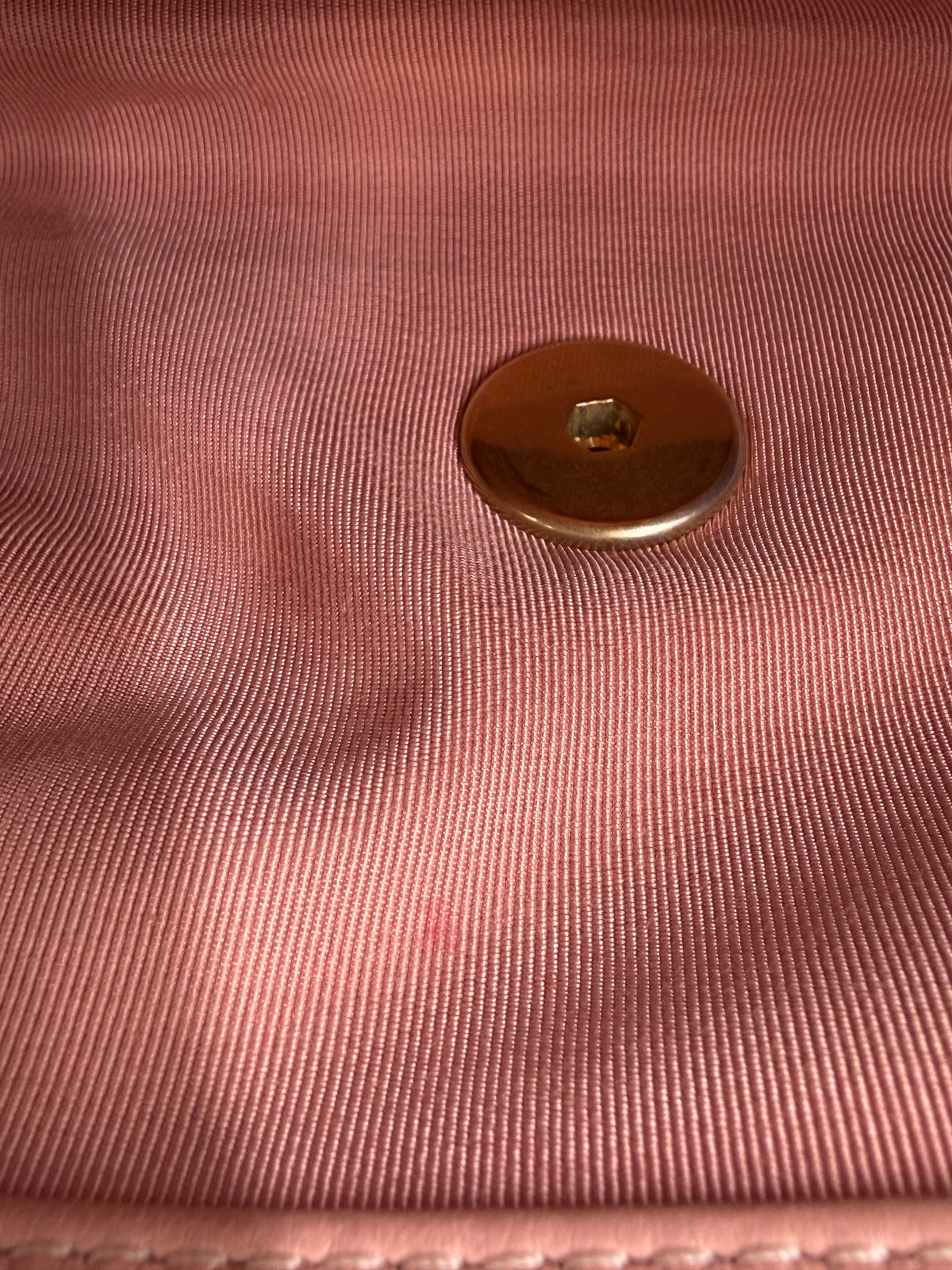 Pre-owned Small Chanel 19 Flap Bag in Shiny Pink Quilted Leather with Mixed Metal Chain - Authenticated
