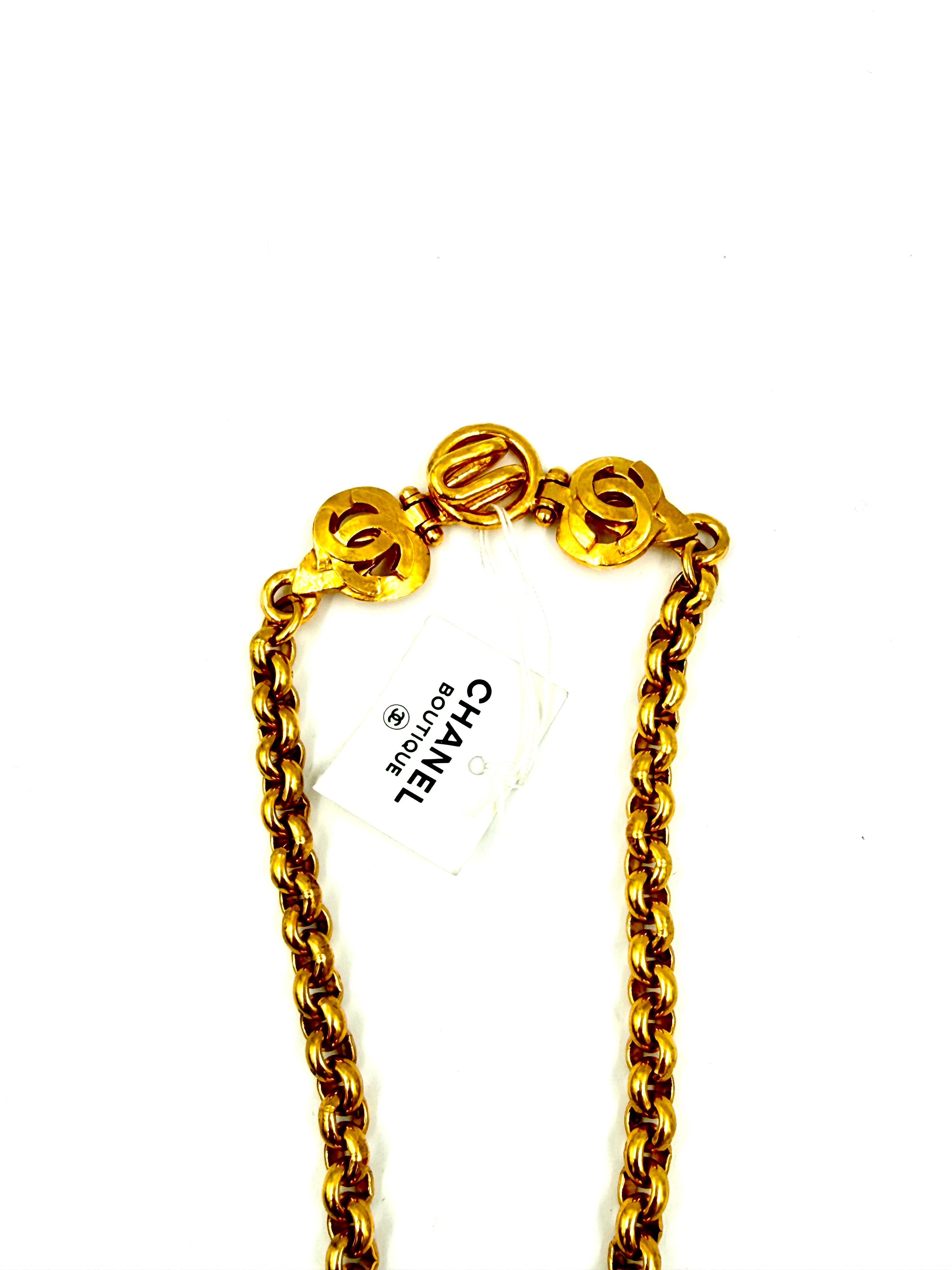 Pre-Owned Chanel Woven Coco Mark Gold Plated Necklace - Authenticated