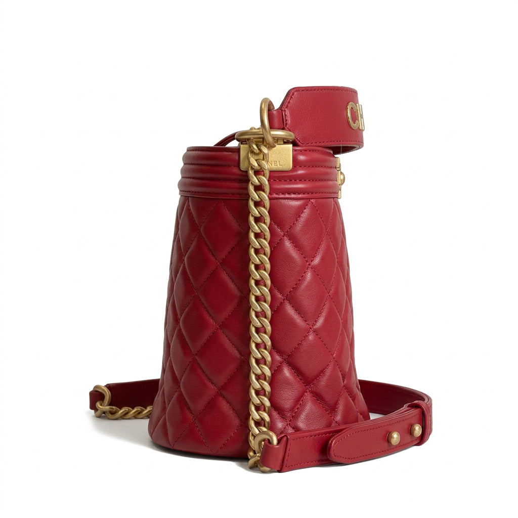Pre-owned Chanel Le Boy Bucket Bag Red Quilted Leather - Authenticated